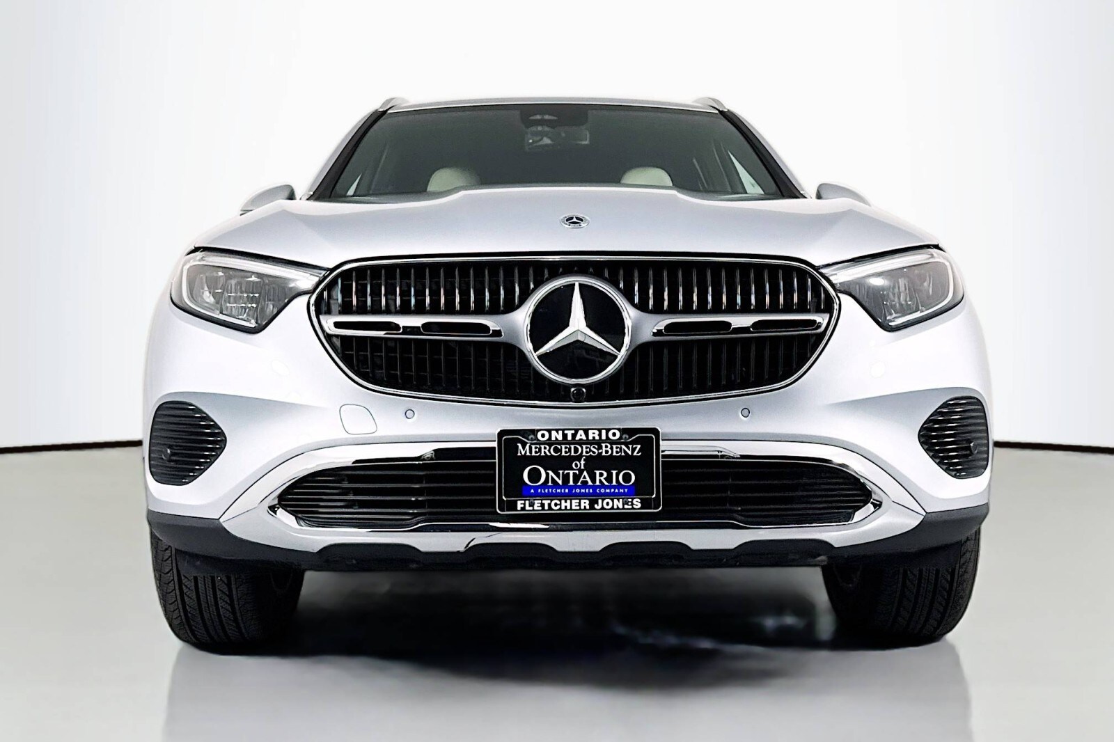 2025 Mercedes Benz GLC 350e 4MATIC photo 2