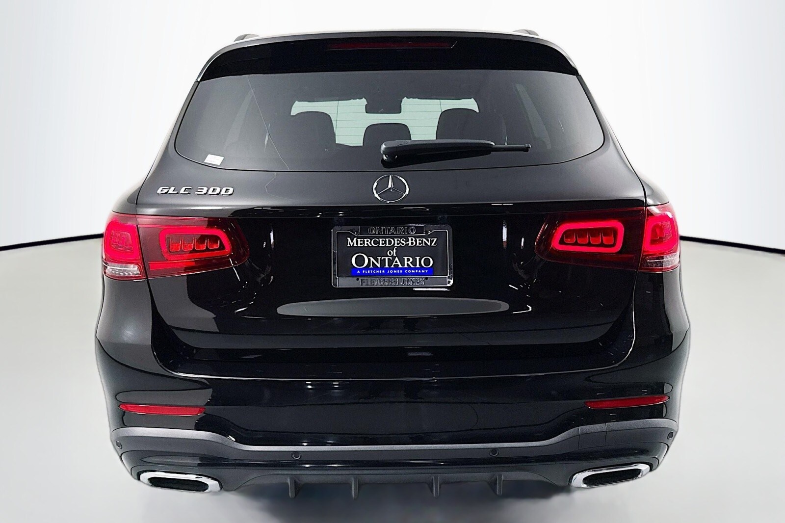 2022 Mercedes Benz GLC 300 photo 3
