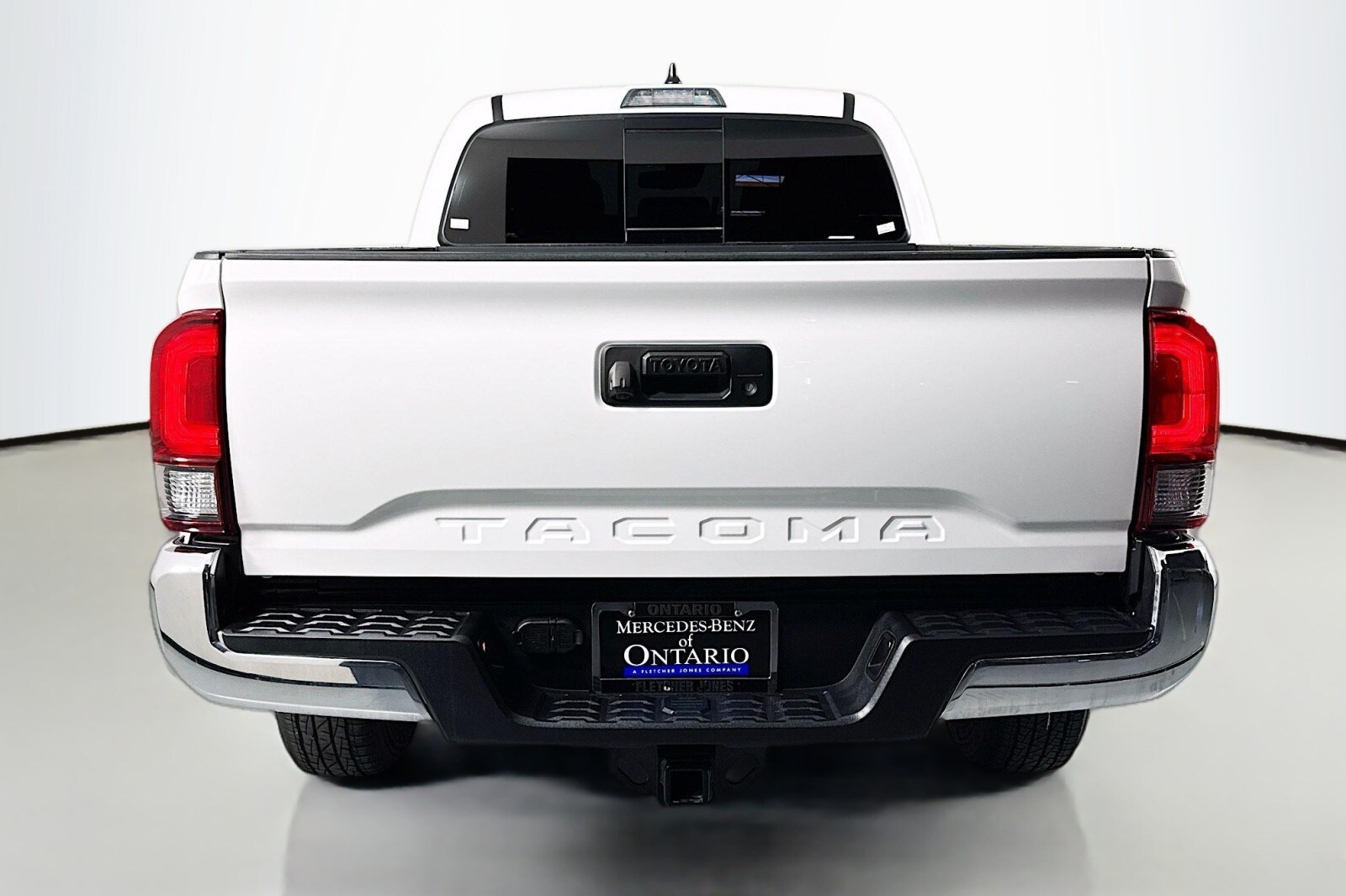 2023 Toyota Tacoma SR5 photo 3