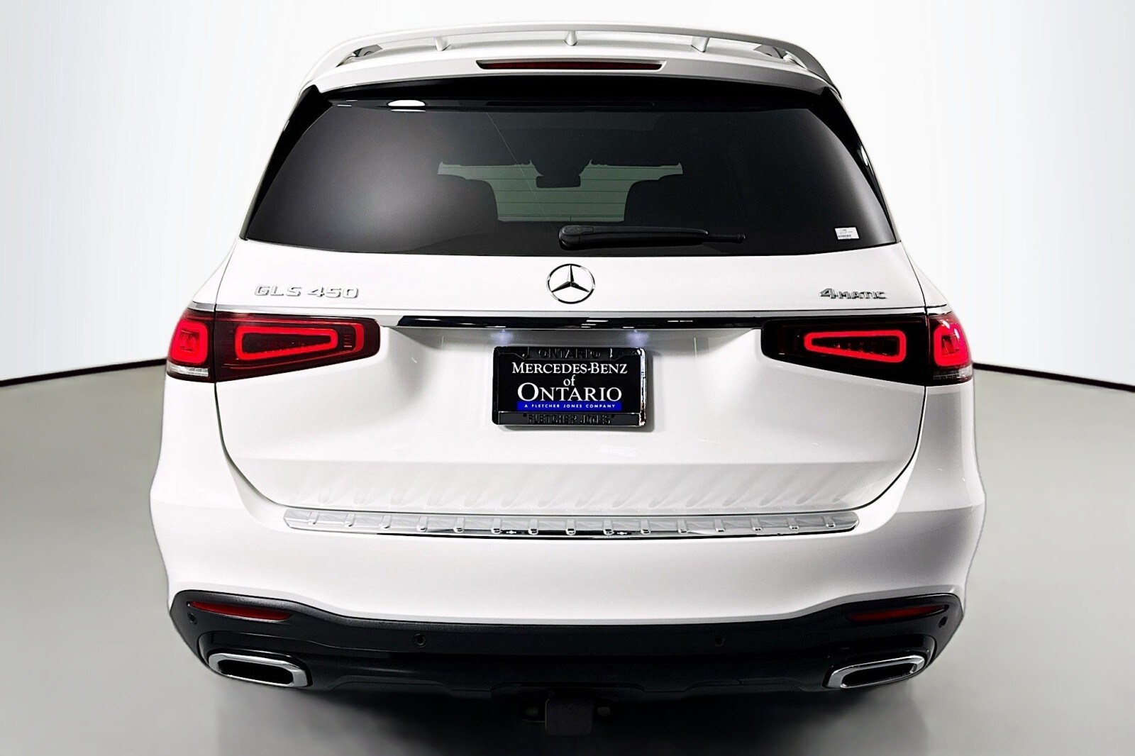 2023 Mercedes Benz GLS 450 4MATIC photo 3
