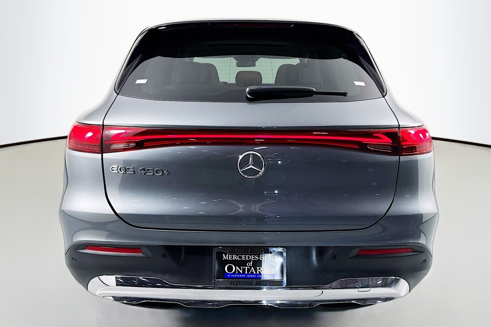 2023 Mercedes Benz EQS SUV 450 photo 3