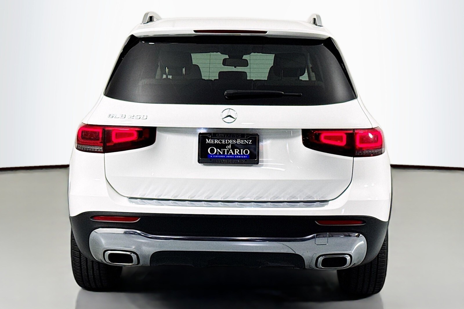 2021 Mercedes Benz GLB 250 photo 3