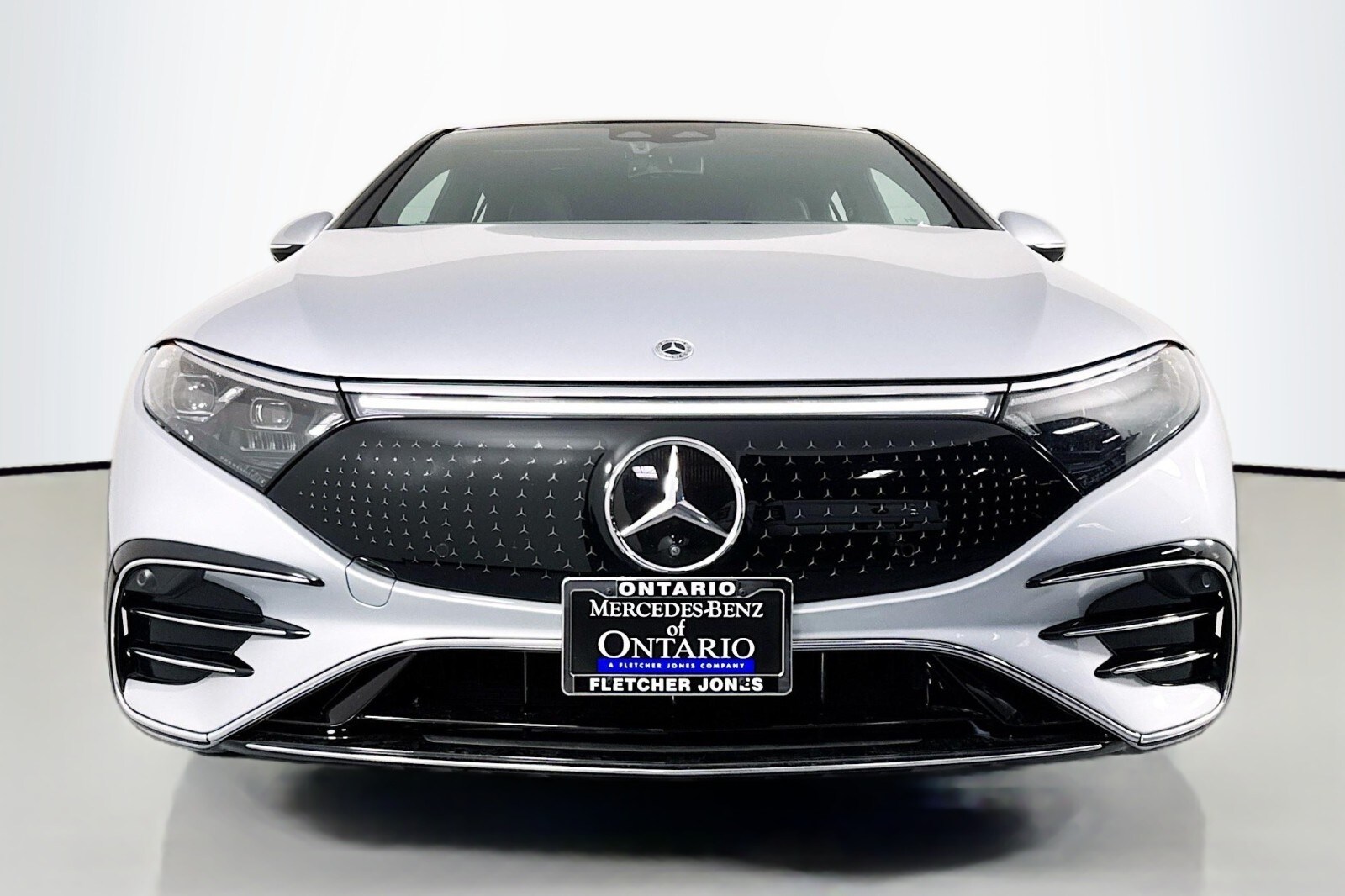 2022 Mercedes Benz EQS Sedan 450 photo 2