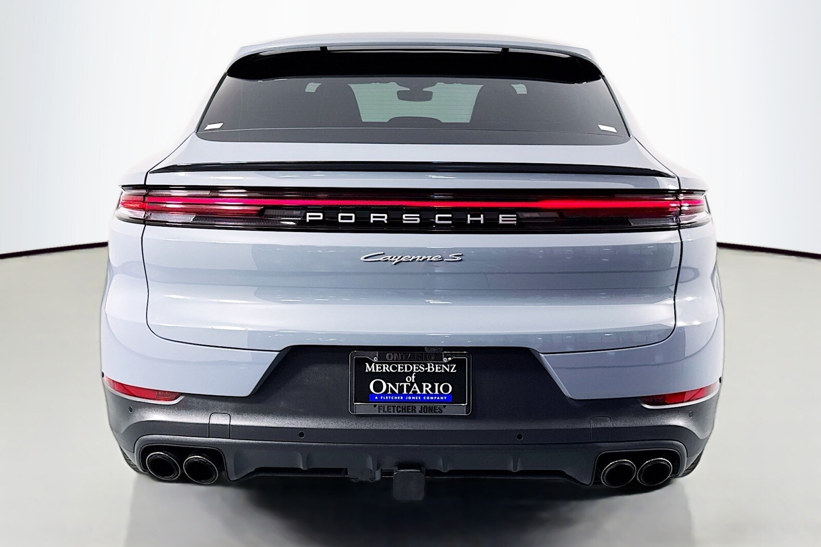 2024 Porsche Cayenne S Coupe photo 3