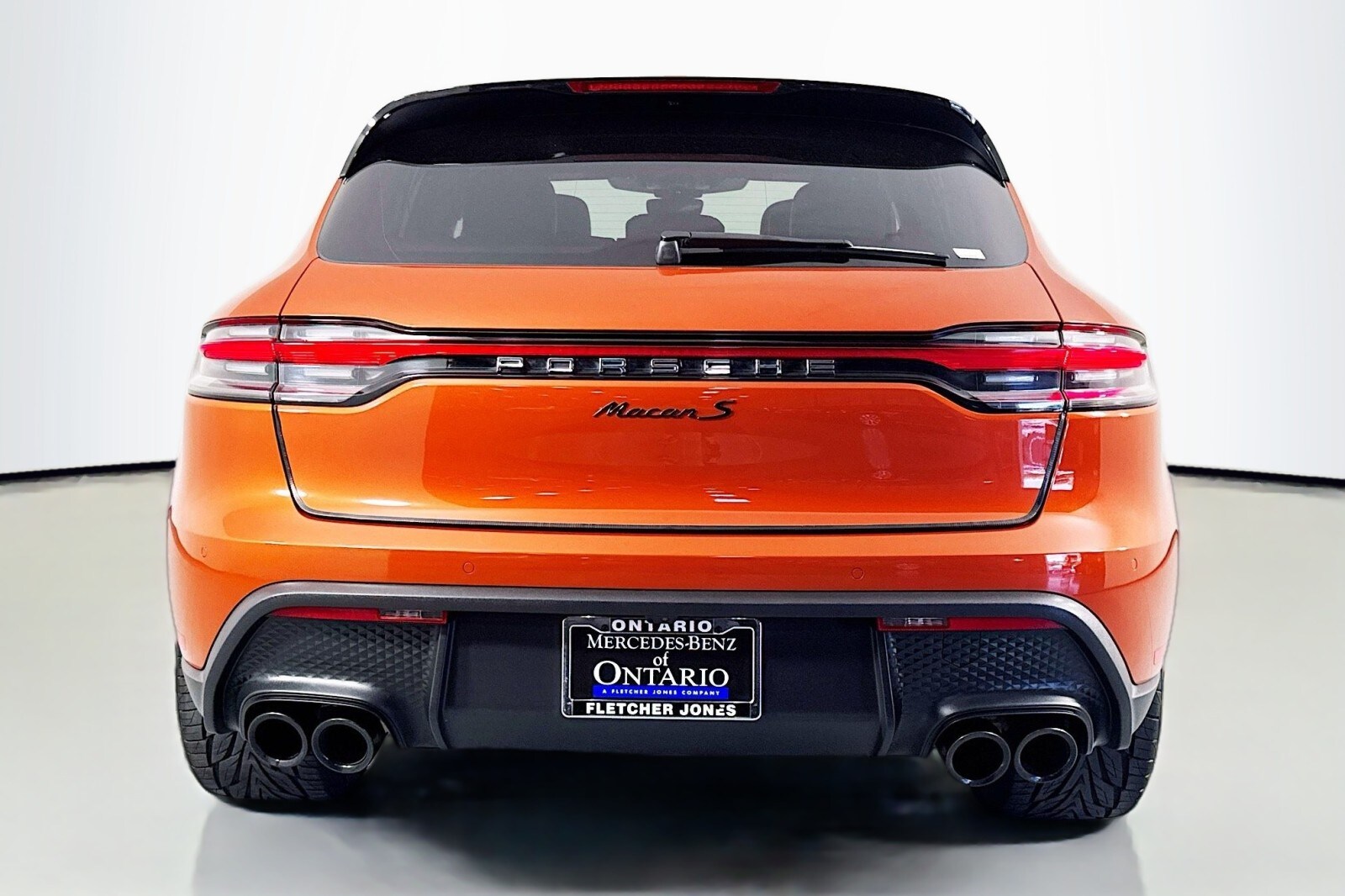 2023 Porsche Macan S photo 3