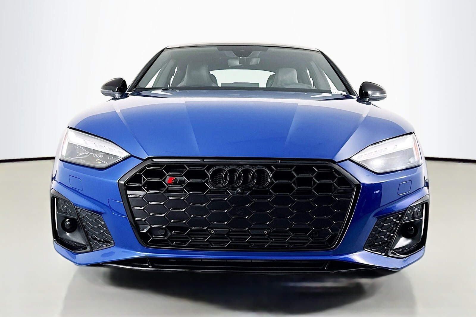2022 Audi S5 Prestige photo 2