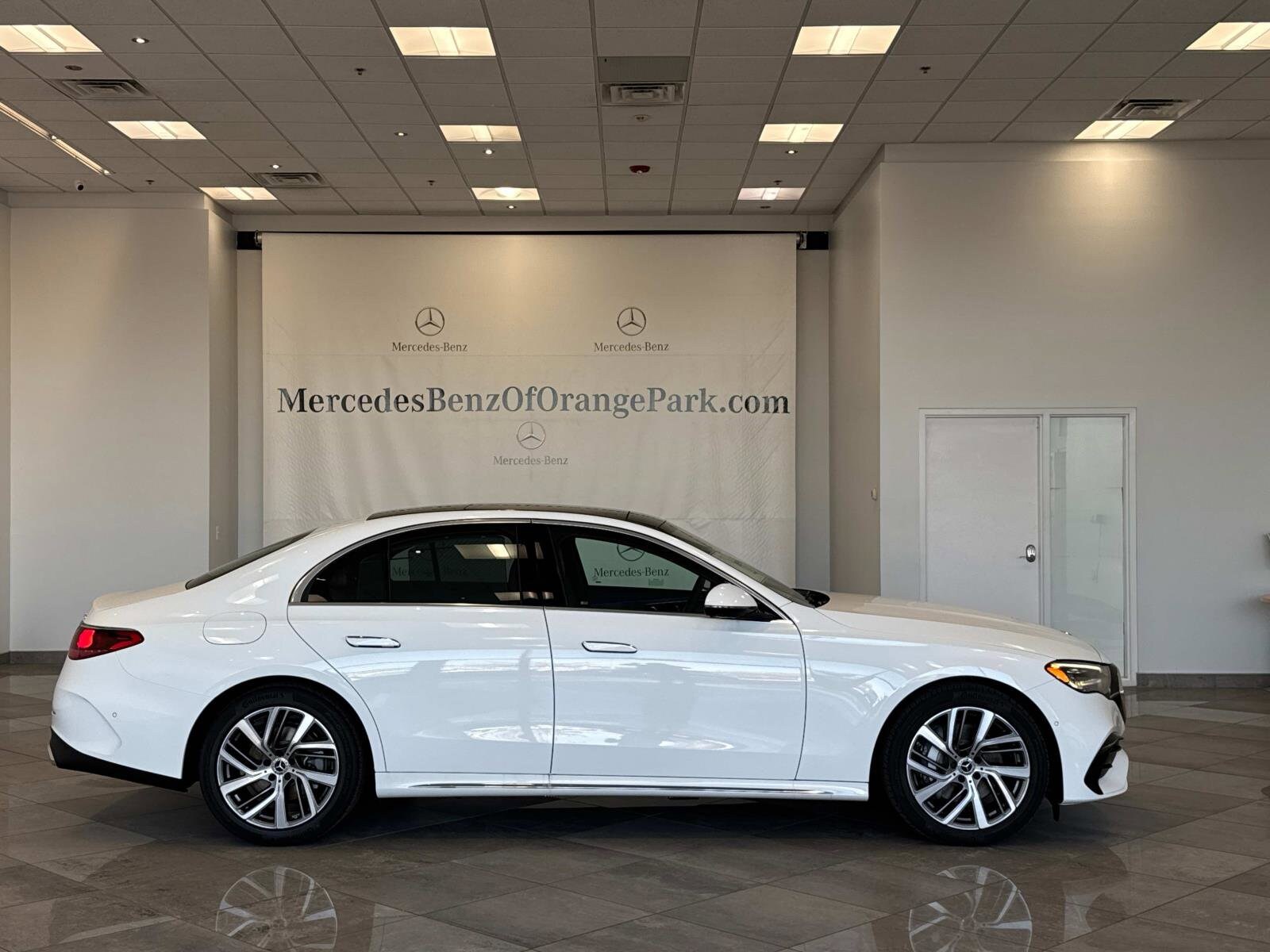 2025 Mercedes Benz E 350 4MATIC Sedan photo 3