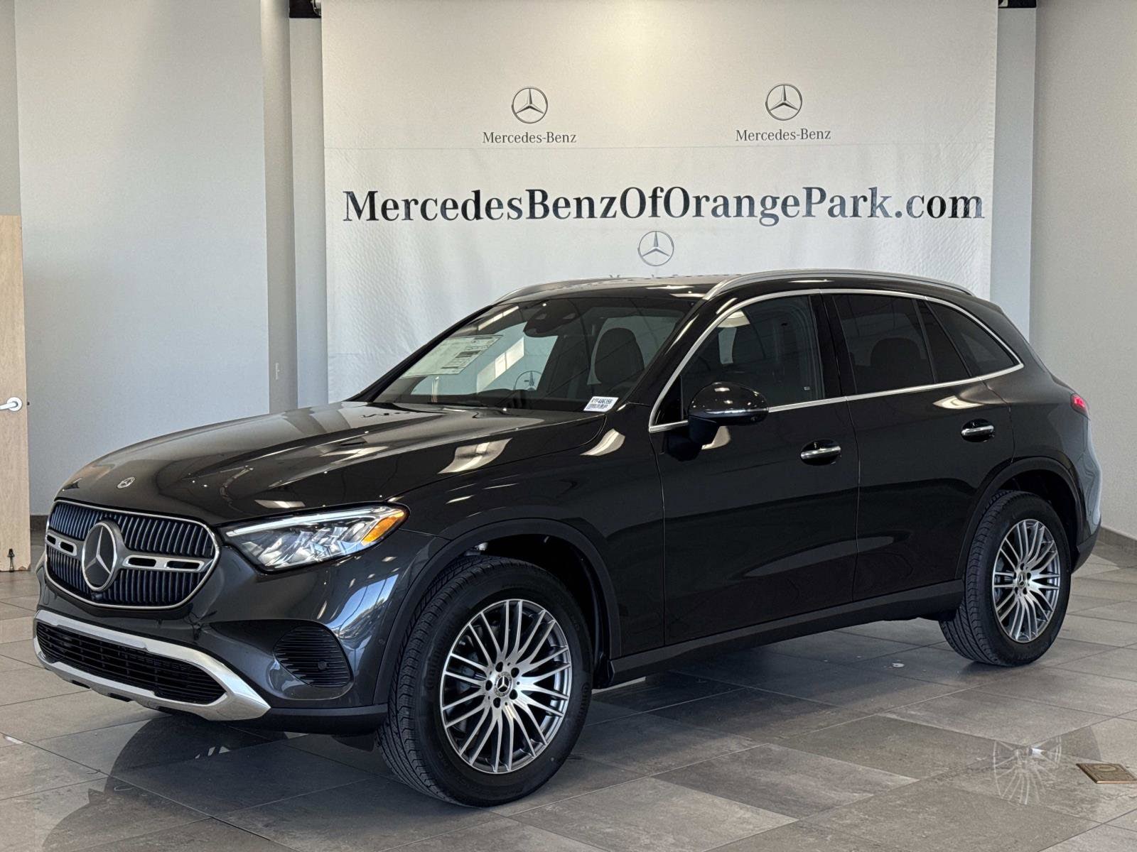 2026 Mercedes-Benz GLC Base's photo