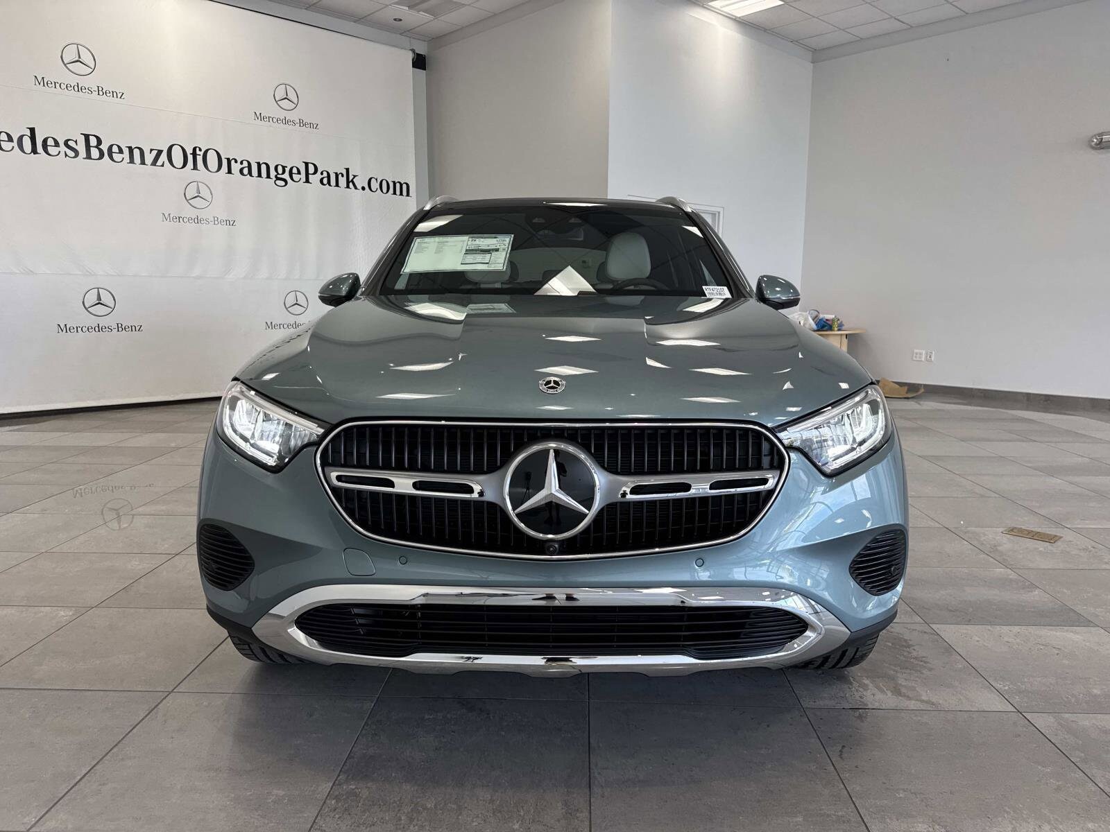 2026 Mercedes Benz GLC 300 4MATIC photo 2