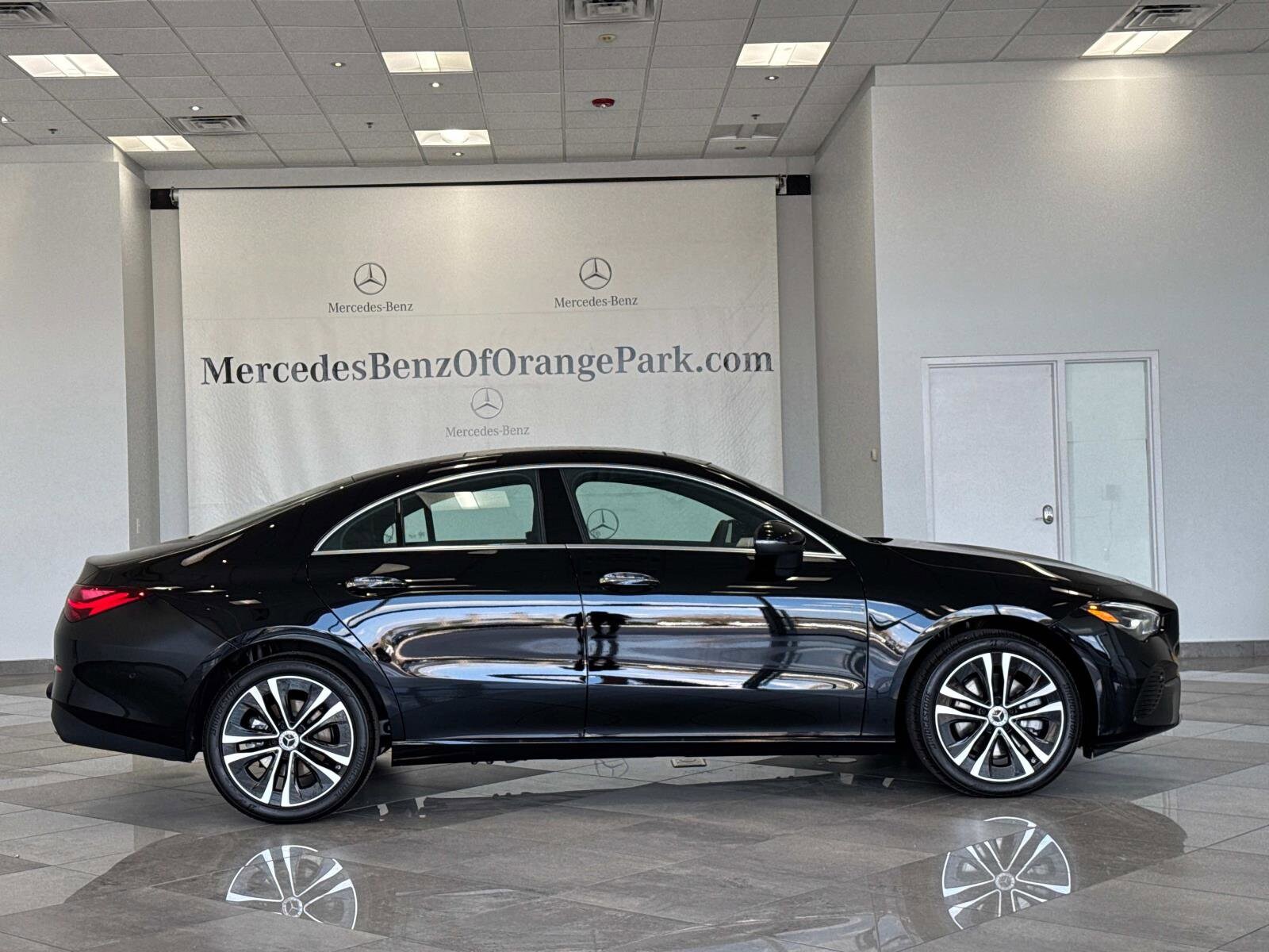 2025 Mercedes Benz CLA 250 photo 2