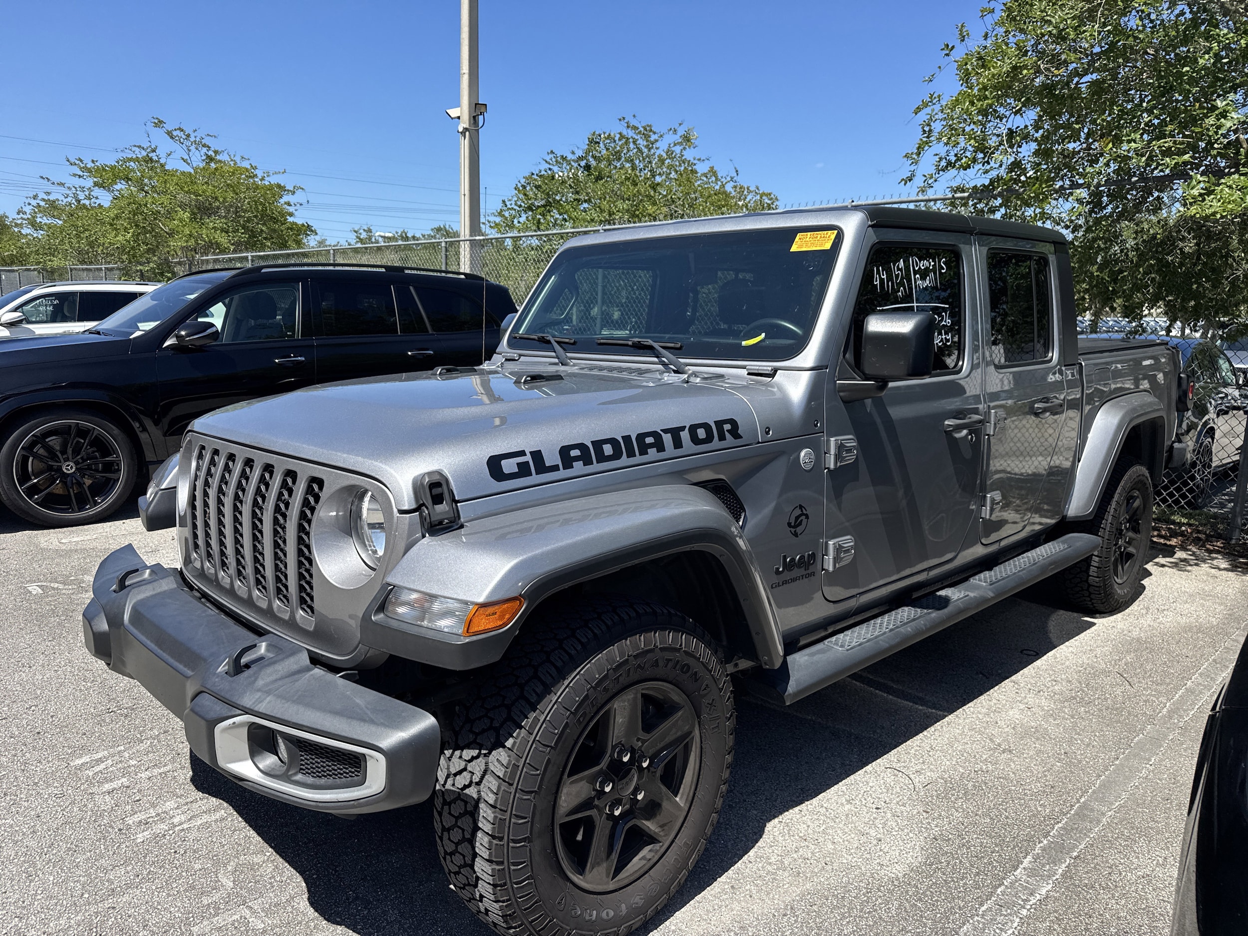 2021 Jeep Gladiator Sport S's photo