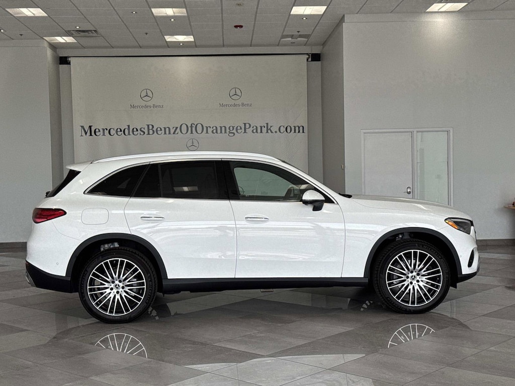New 2026 Mercedes-Benz GLC 300 SUV