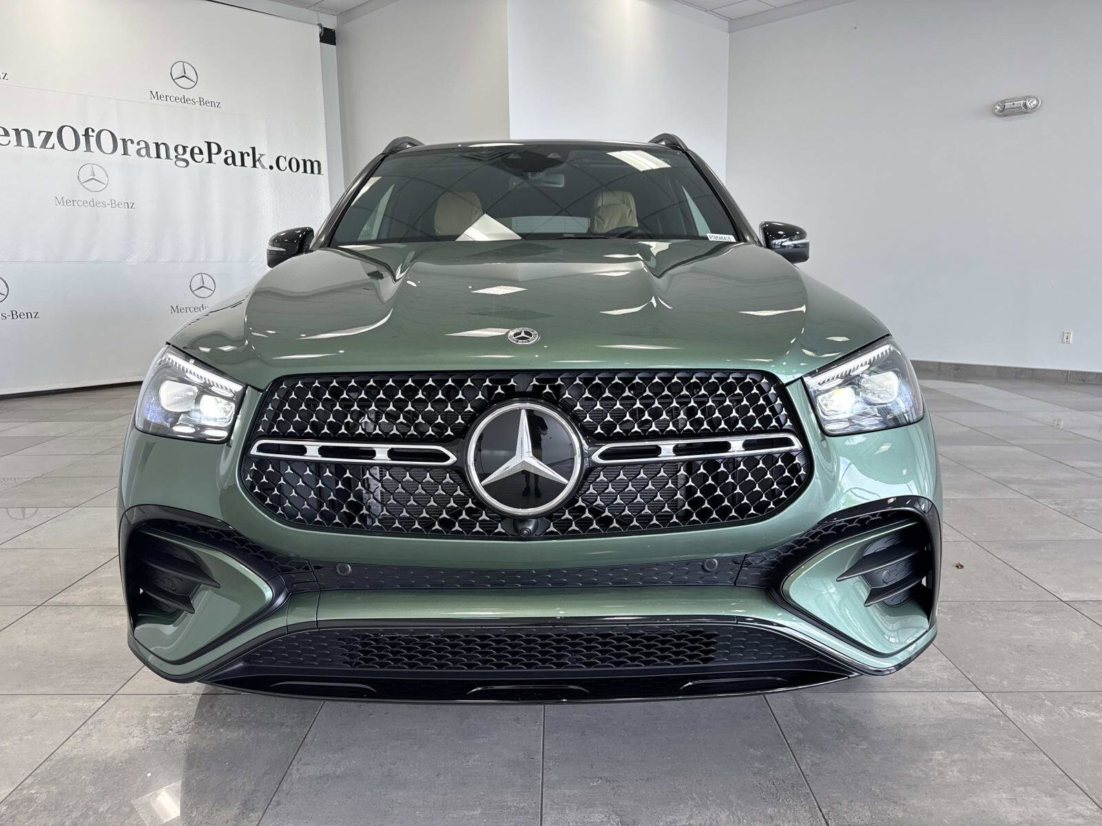 2026 Mercedes Benz GLE 450 4MATIC photo 2
