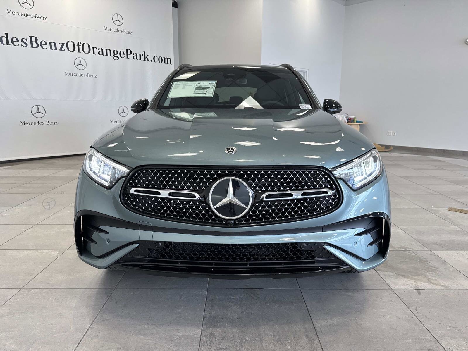 2026 Mercedes Benz GLC 300 4MATIC photo 2