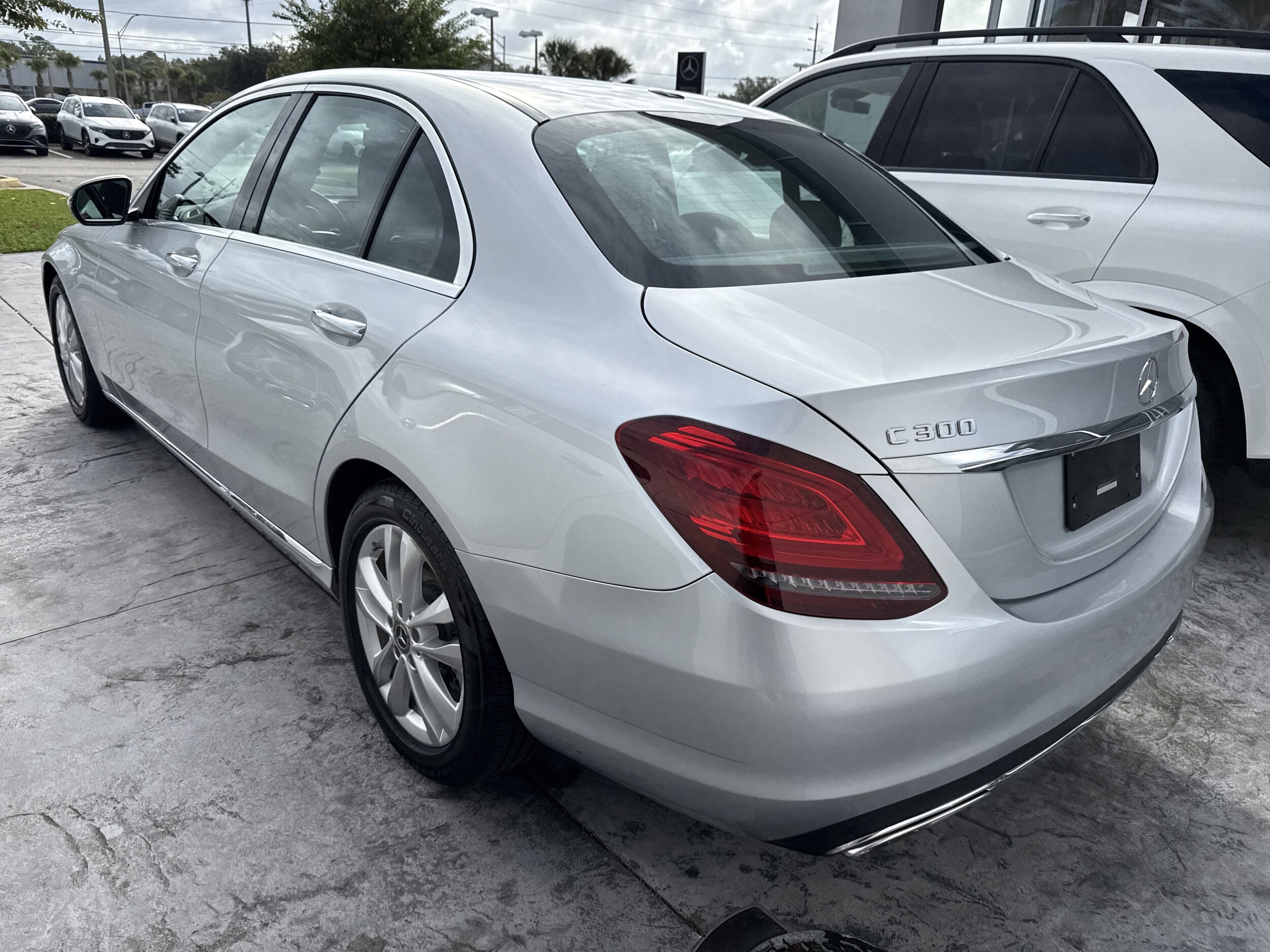 2019 Mercedes Benz C 300 Sedan photo 4