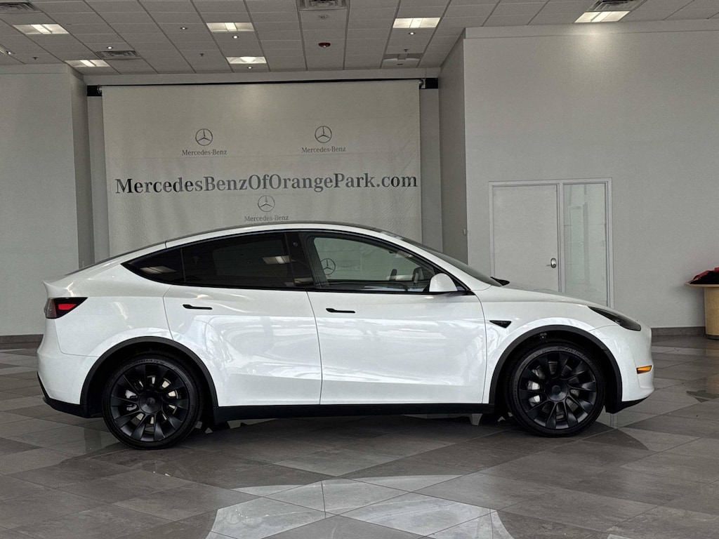 Used 2023 Tesla Model Y Long Range SUV