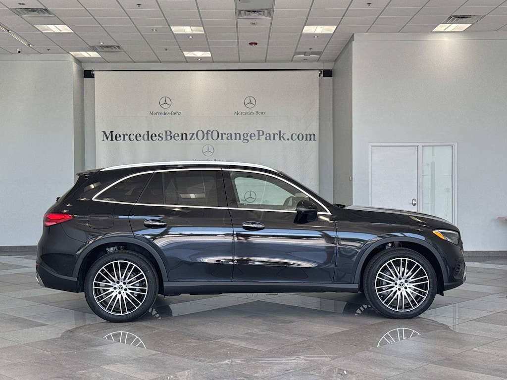 New 2026 Mercedes-Benz GLC 300 SUV