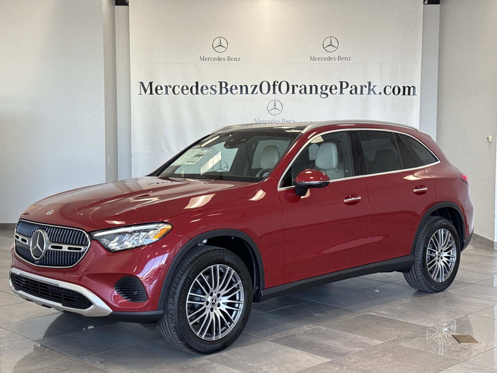 2026 Mercedes-Benz GLC Base's photo