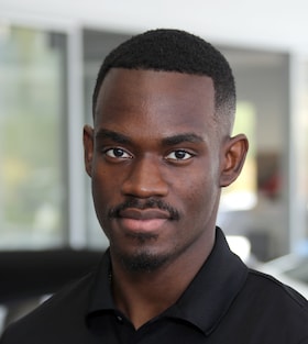 Staff member Mike Louis from ID_859b5effa3f1