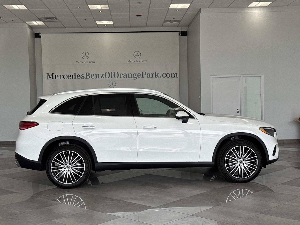 New 2026 Mercedes-Benz GLC 300 SUV