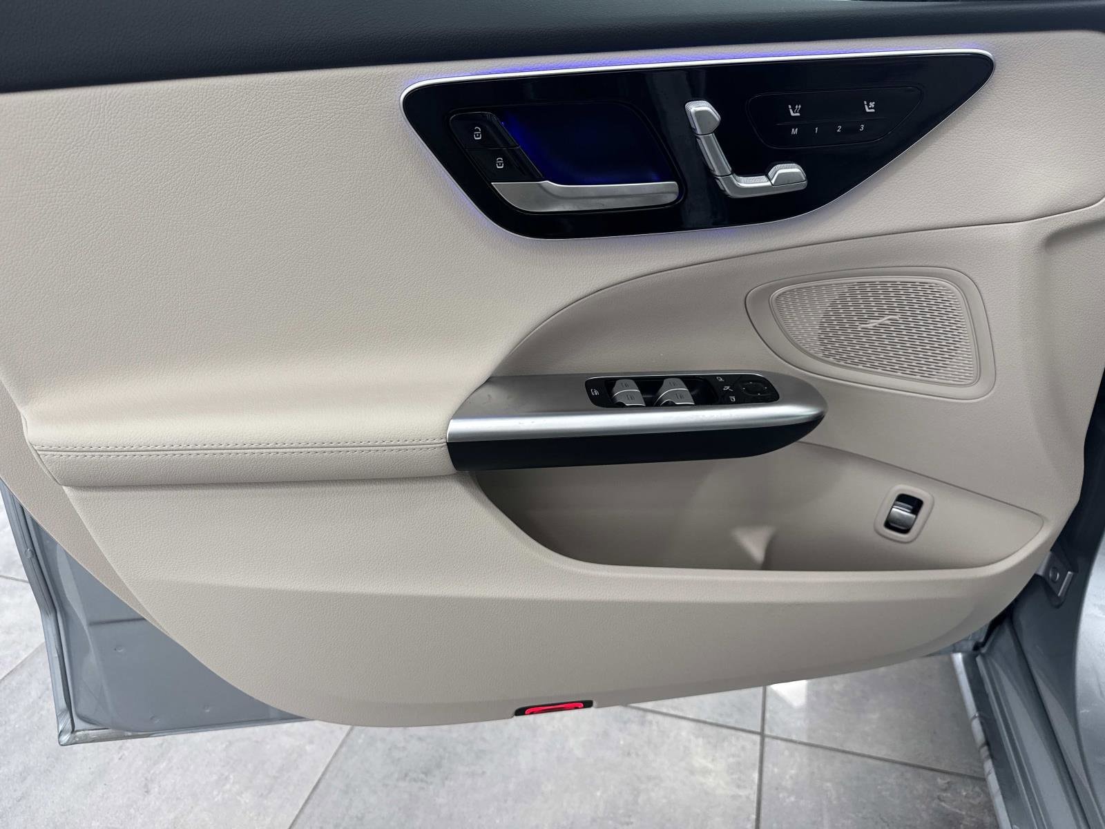 2025 Mercedes-Benz C-Class Sedan C 300 - Photo 17