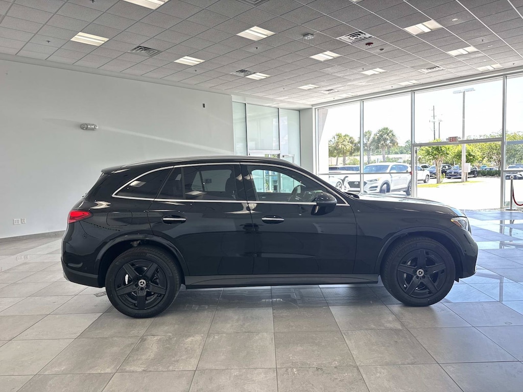 New 2026 Mercedes-Benz GLC 300 SUV