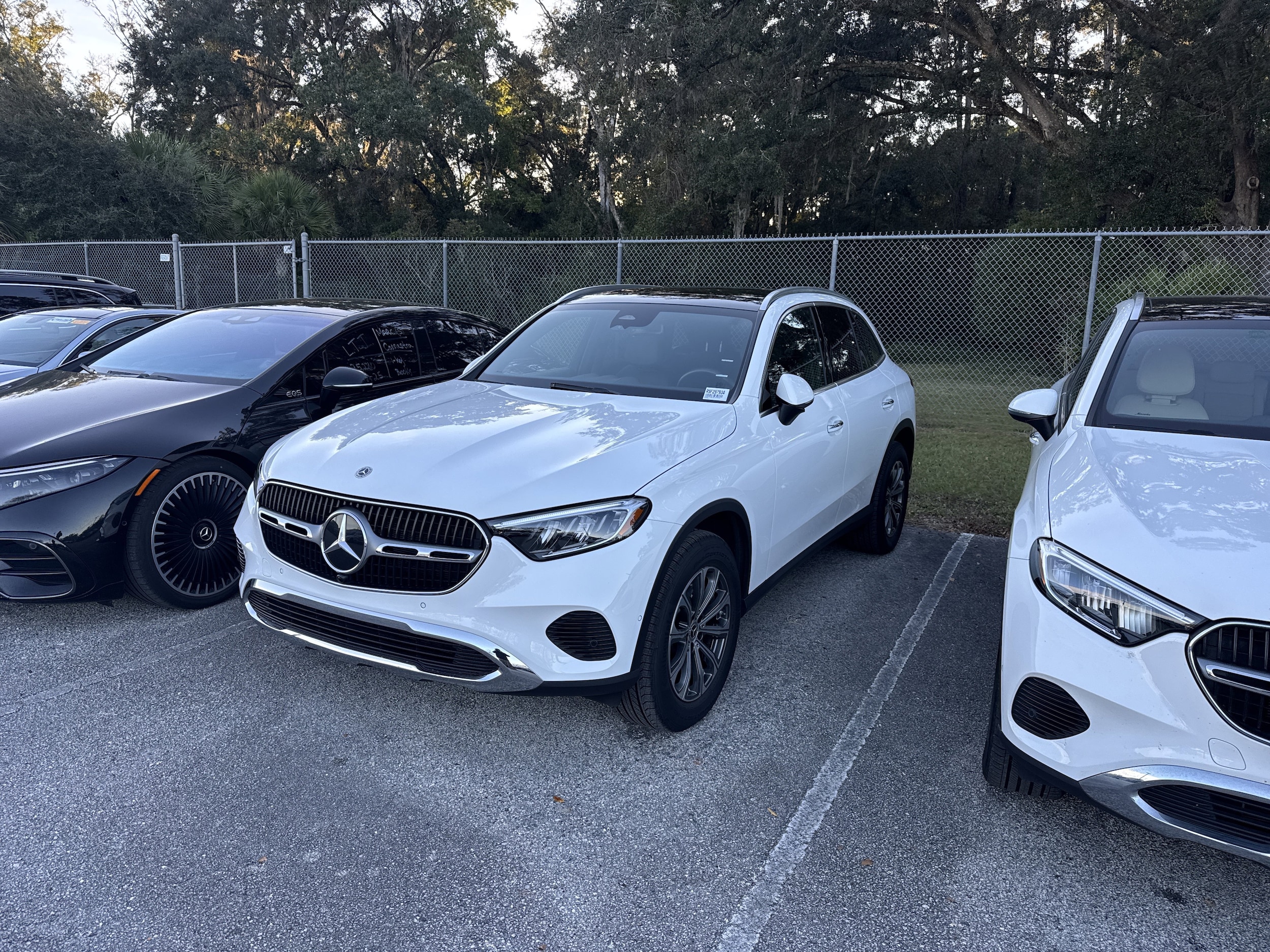 2025 Mercedes-Benz GLC Base's photo