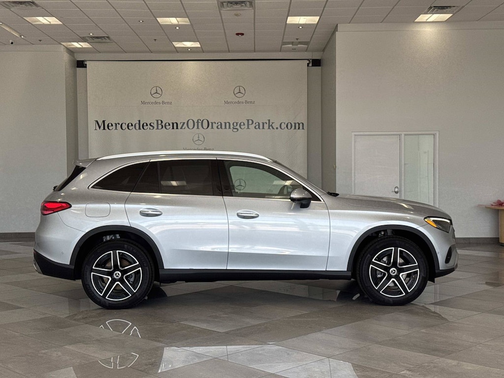 New 2026 Mercedes-Benz GLC 300 SUV