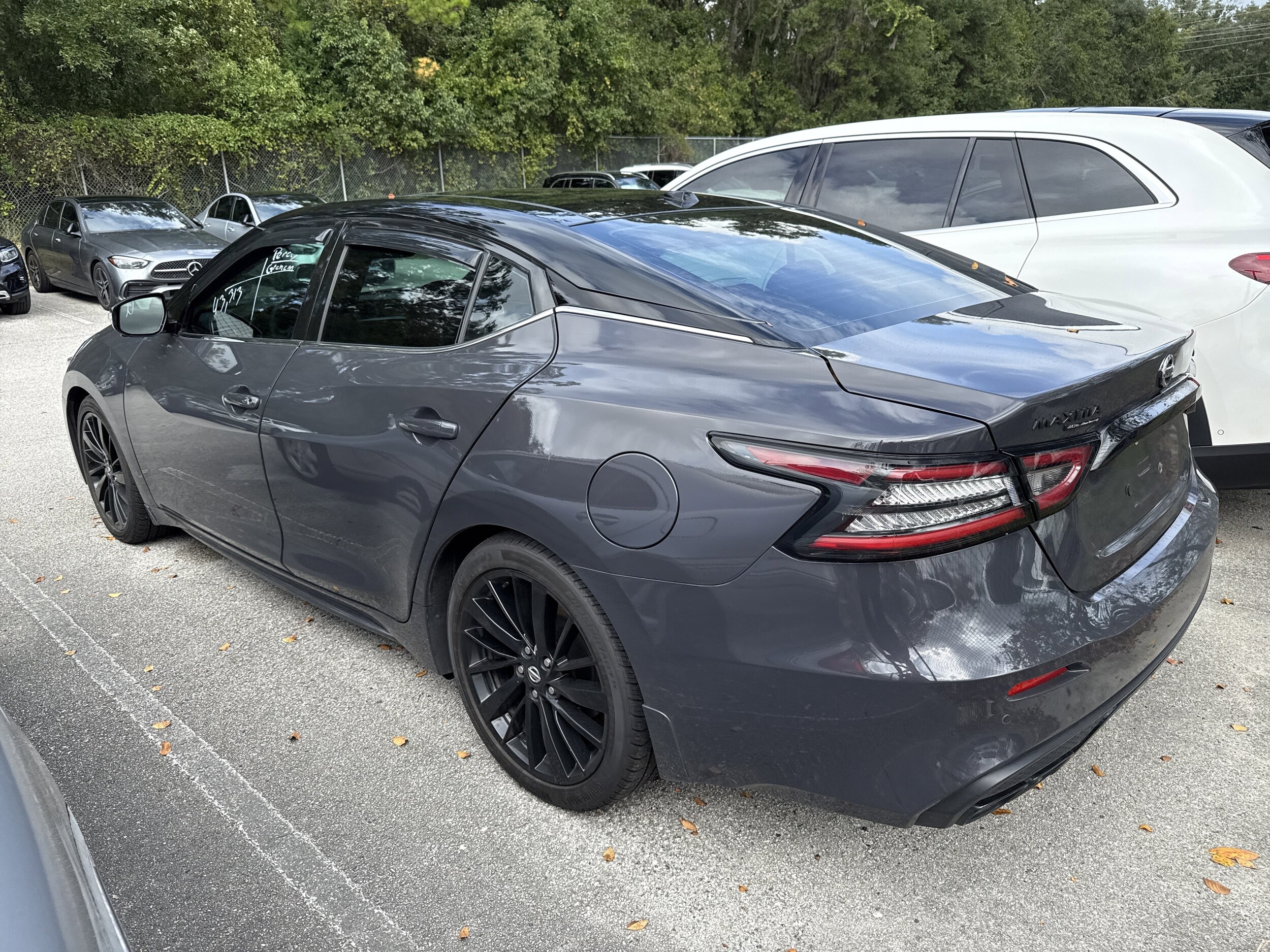 2021 Nissan Maxima Platinum photo 2