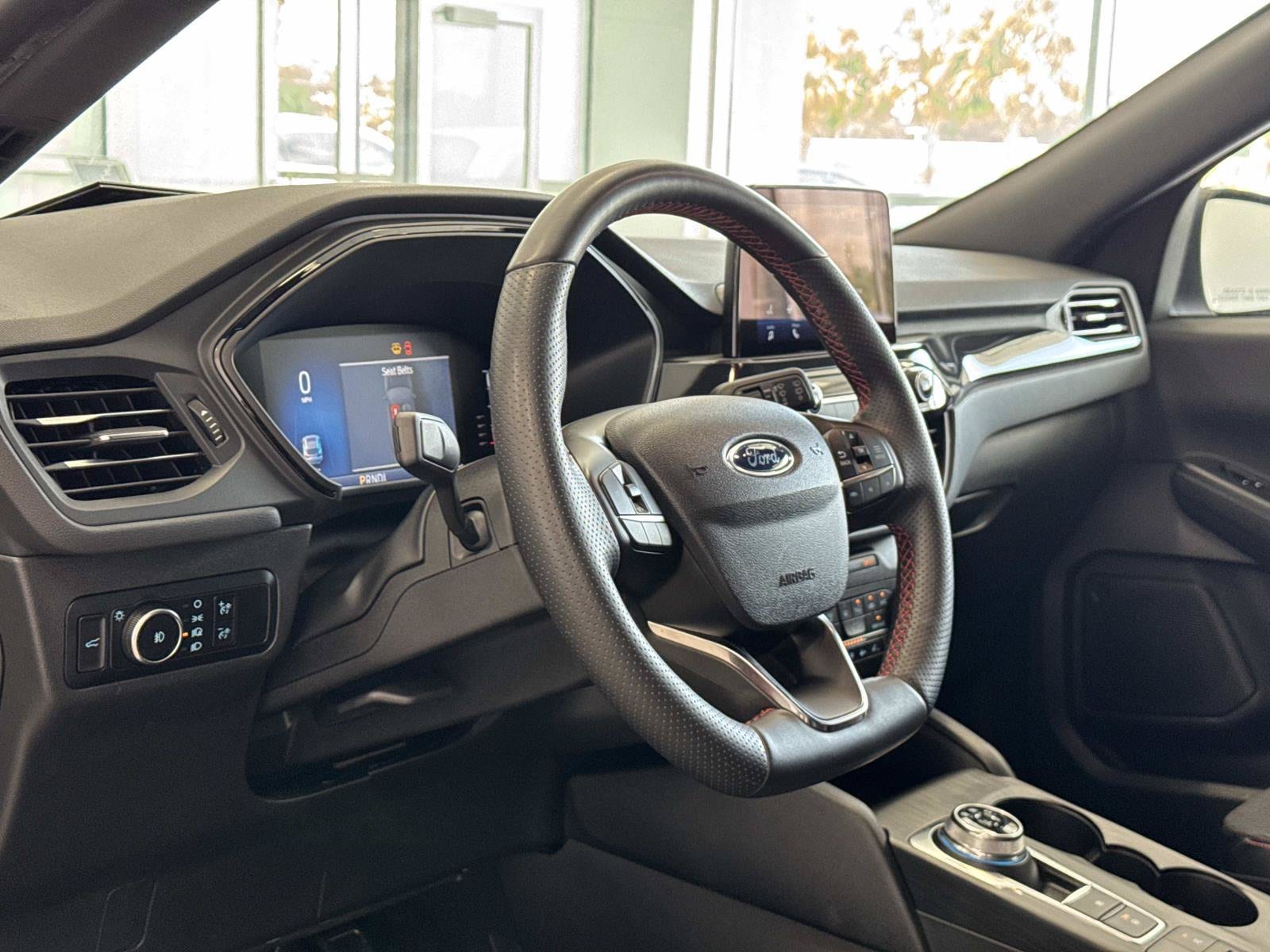 2023 Ford Escape ST-Line Select - Photo 15