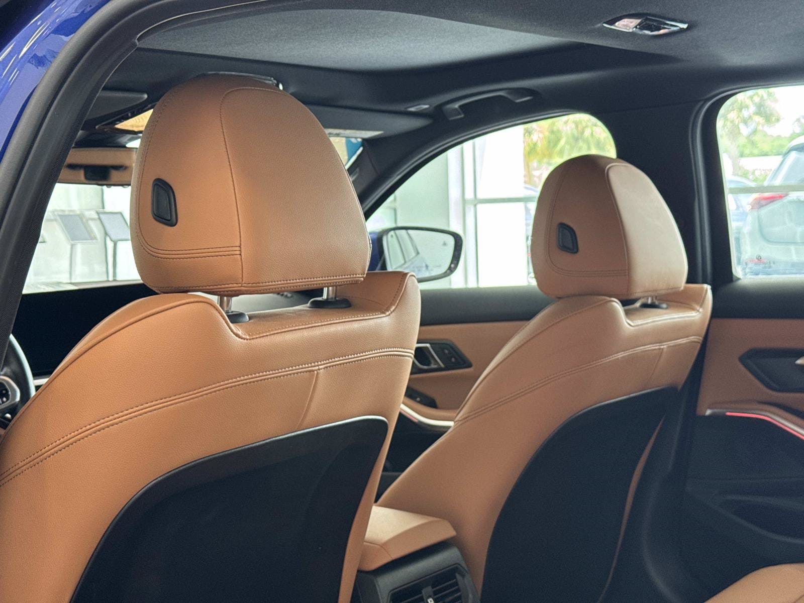 2024 BMW 3 Series 330e - Photo 7