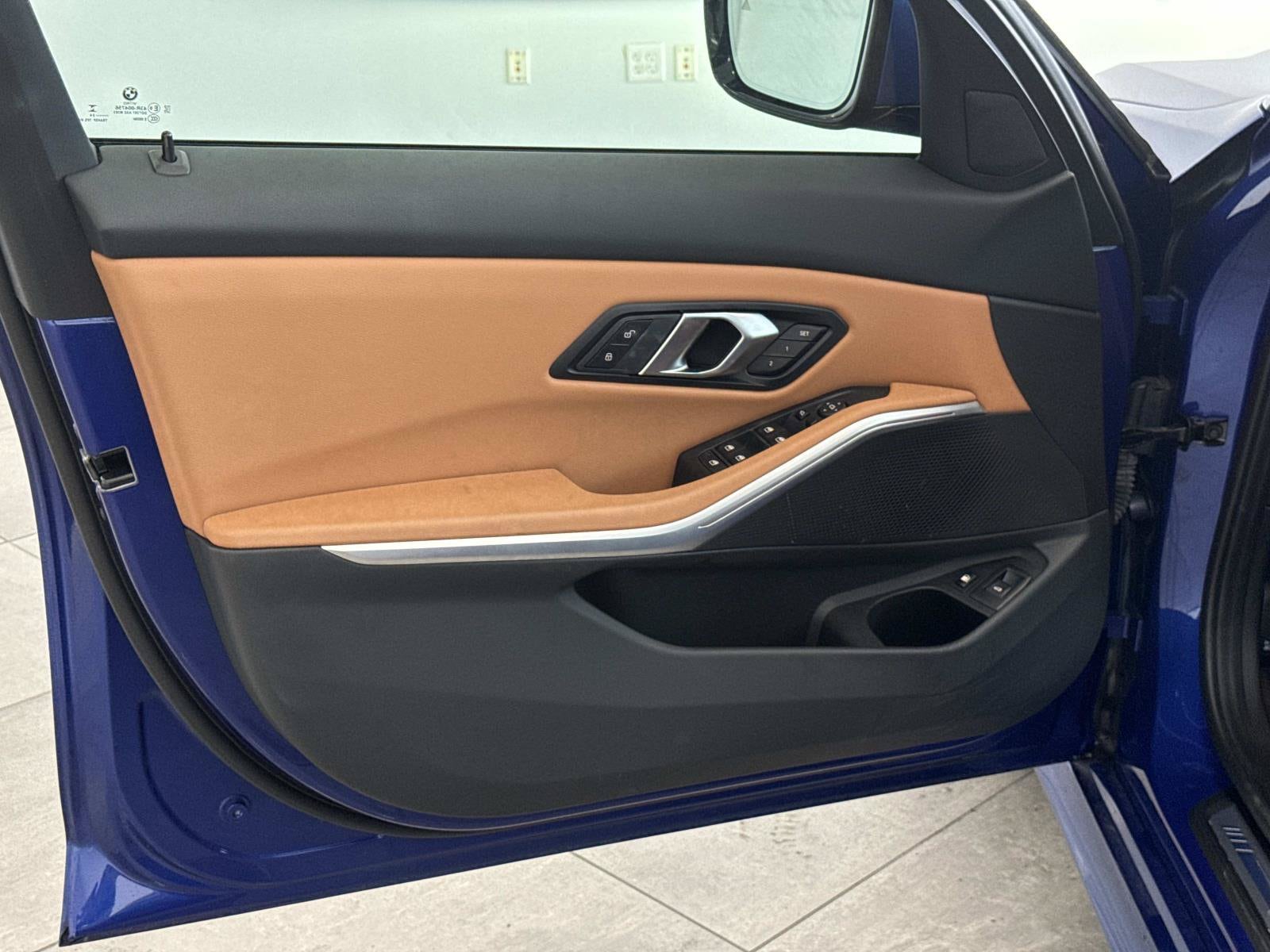 2024 BMW 3 Series 330e - Photo 10