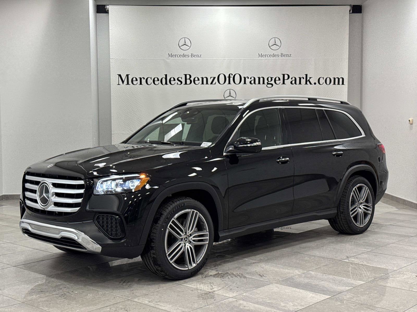 2025 Mercedes-Benz GLS Base's photo