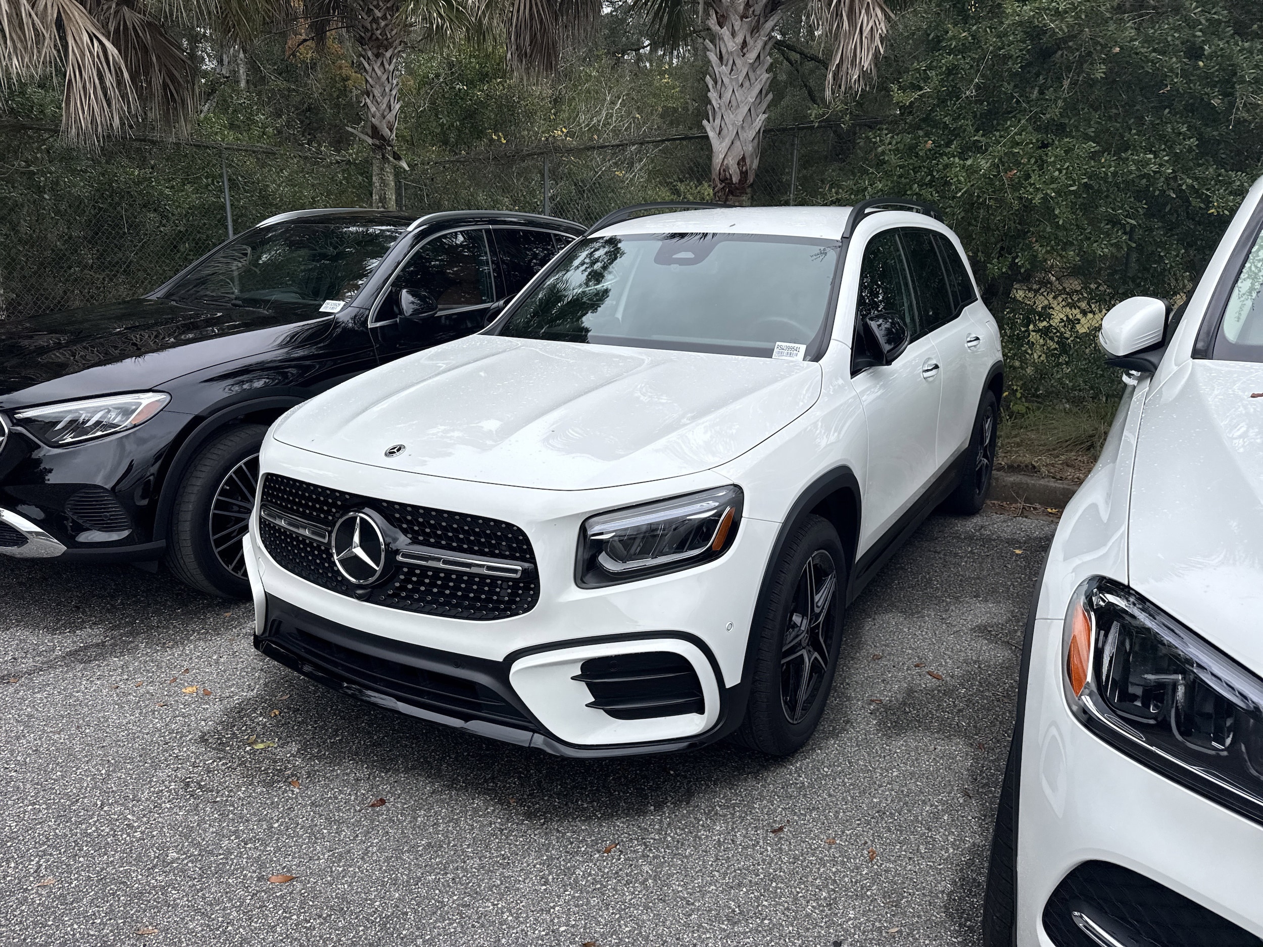 2025 Mercedes-Benz GLB Base's photo