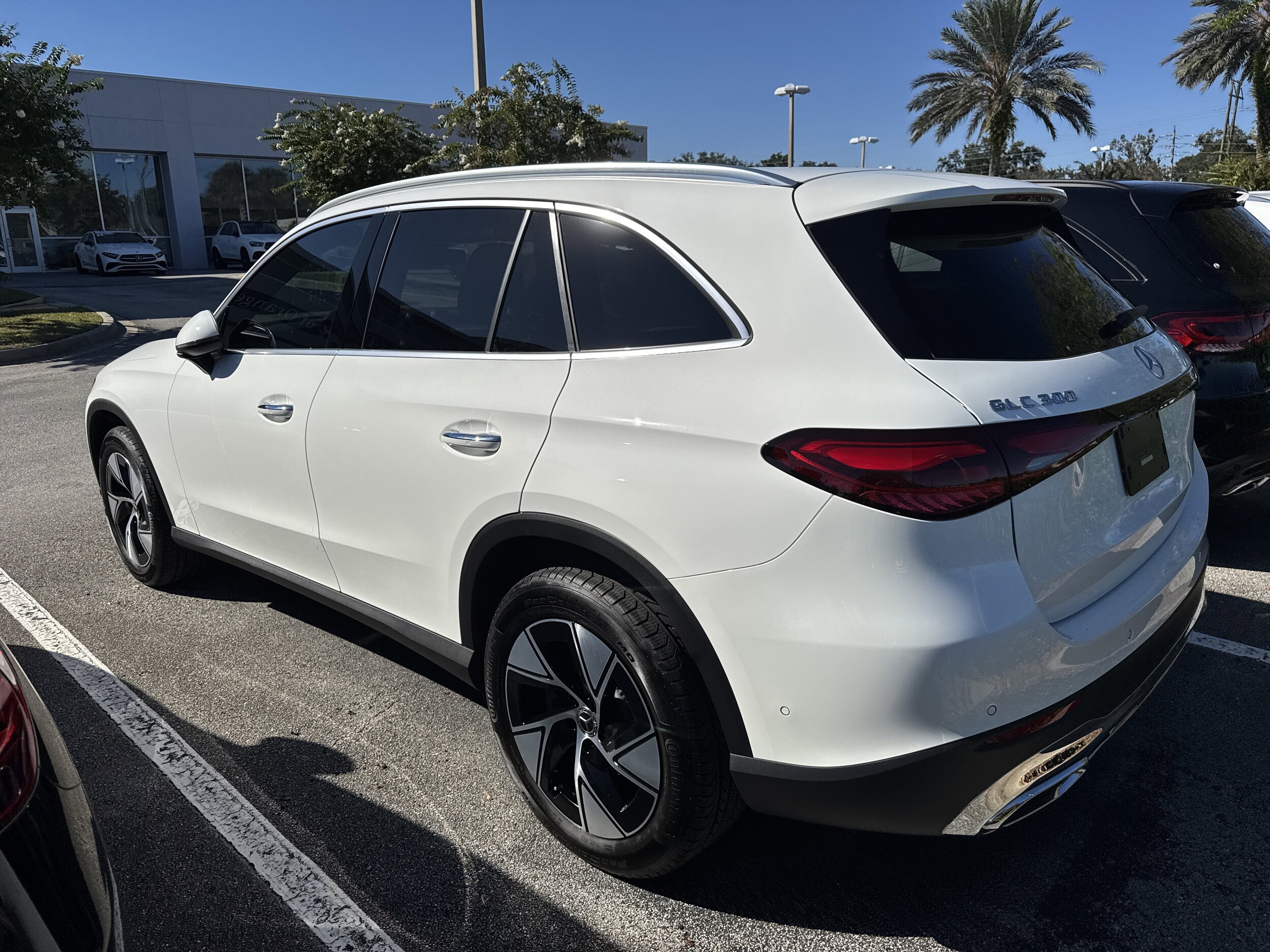 2024 Mercedes Benz GLC 300 4MATIC photo 4