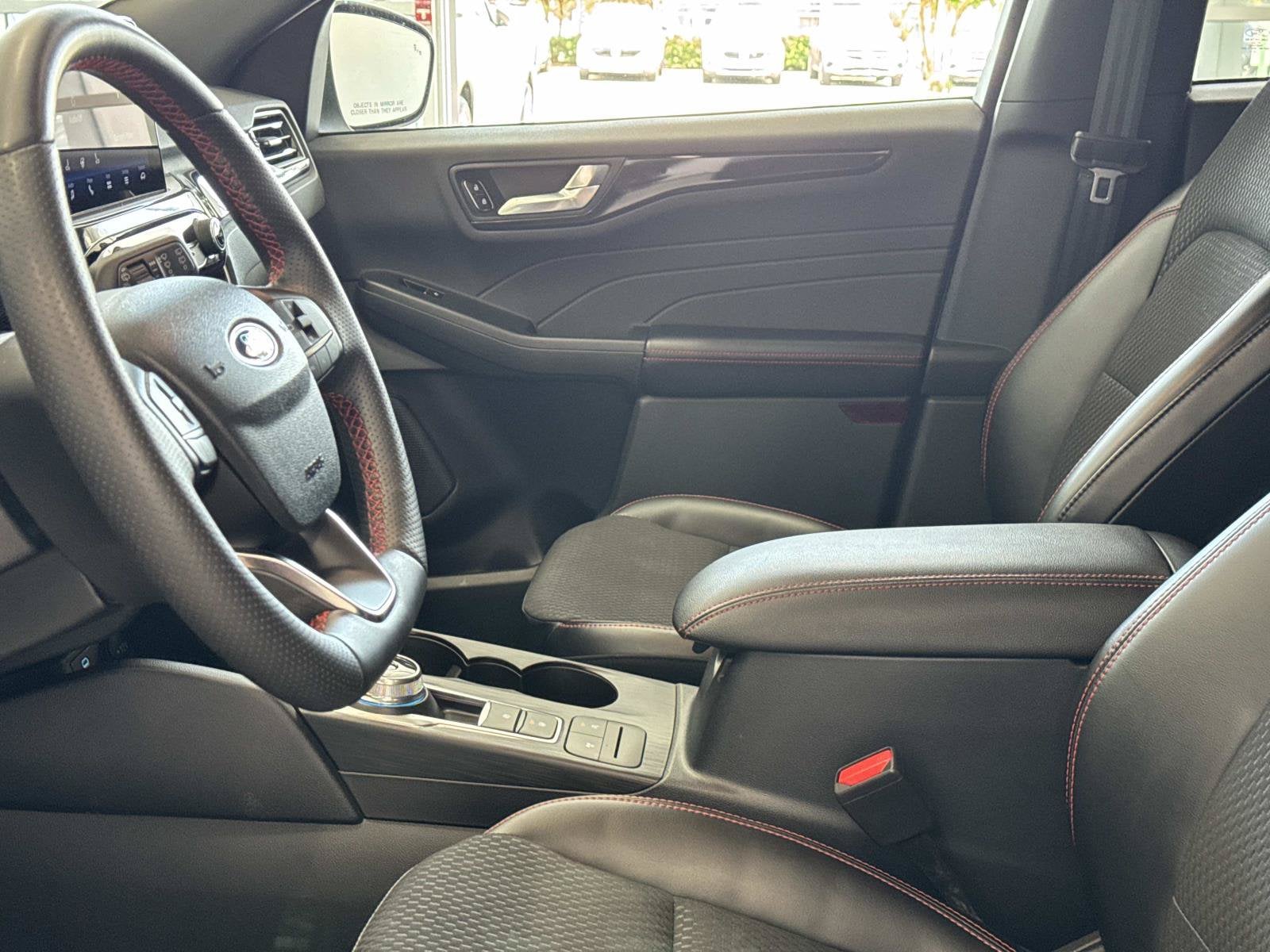 2023 Ford Escape ST-Line Select - Photo 14