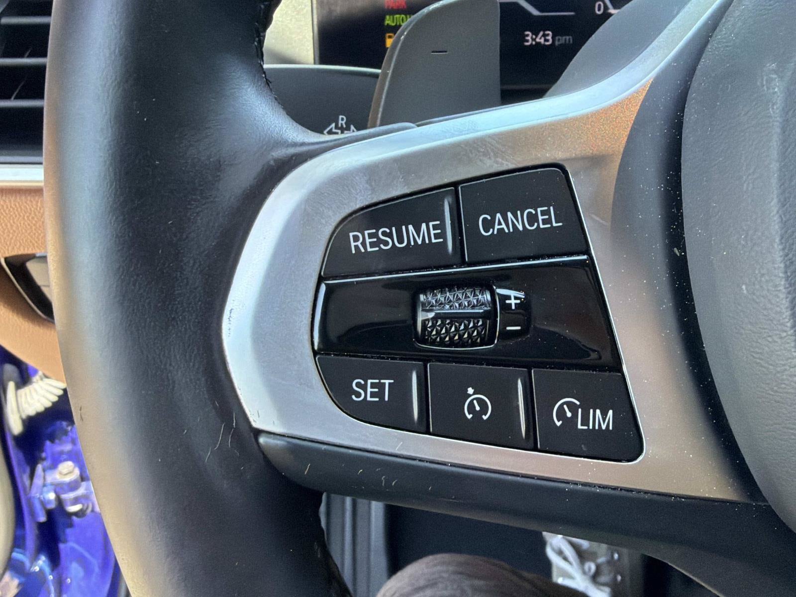 2024 BMW 3 Series 330e - Photo 28
