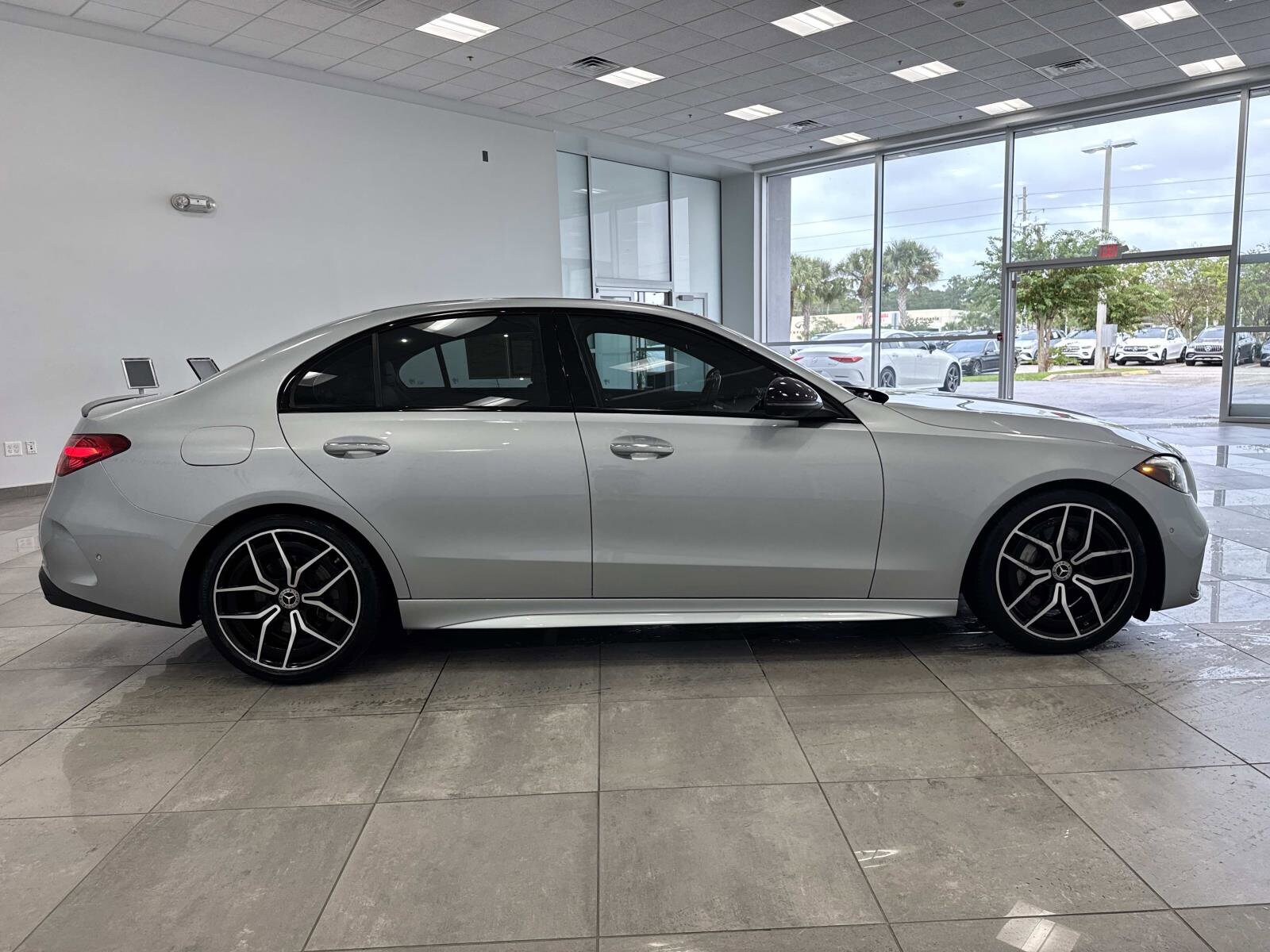 2022 Mercedes Benz C 300 Sedan photo 4