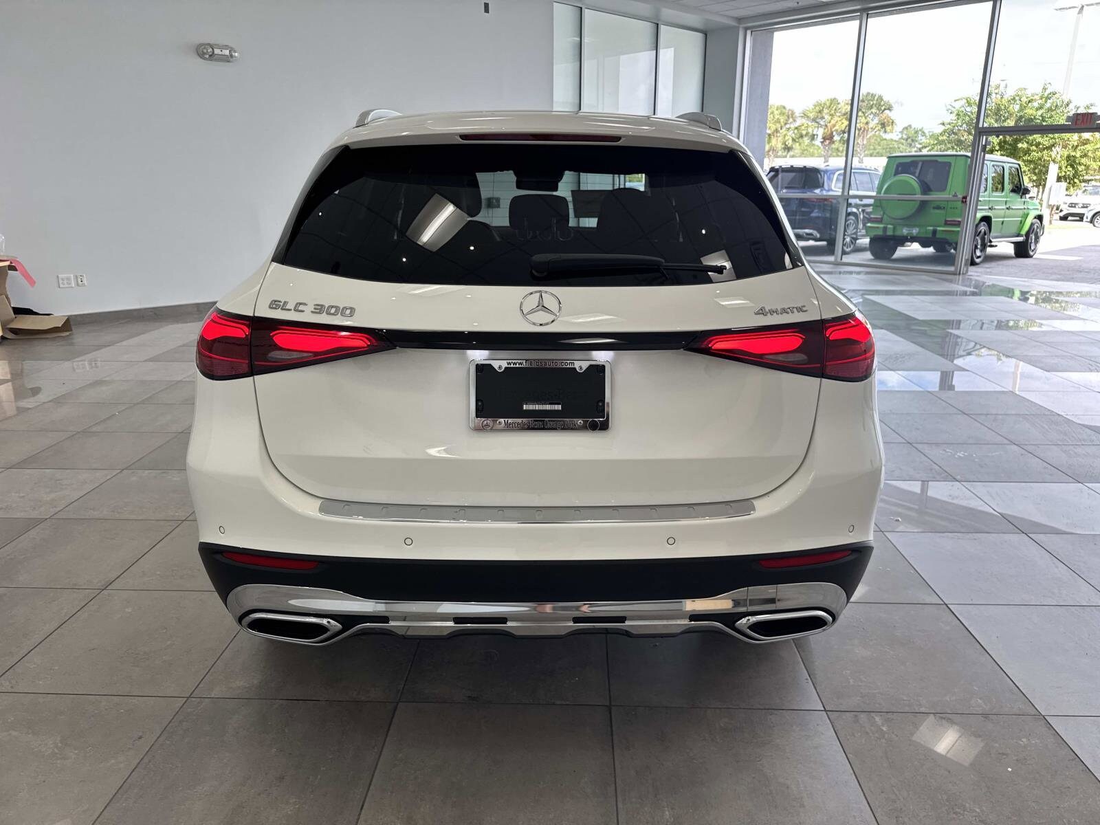 2026 Mercedes Benz GLC 300 4MATIC photo 4