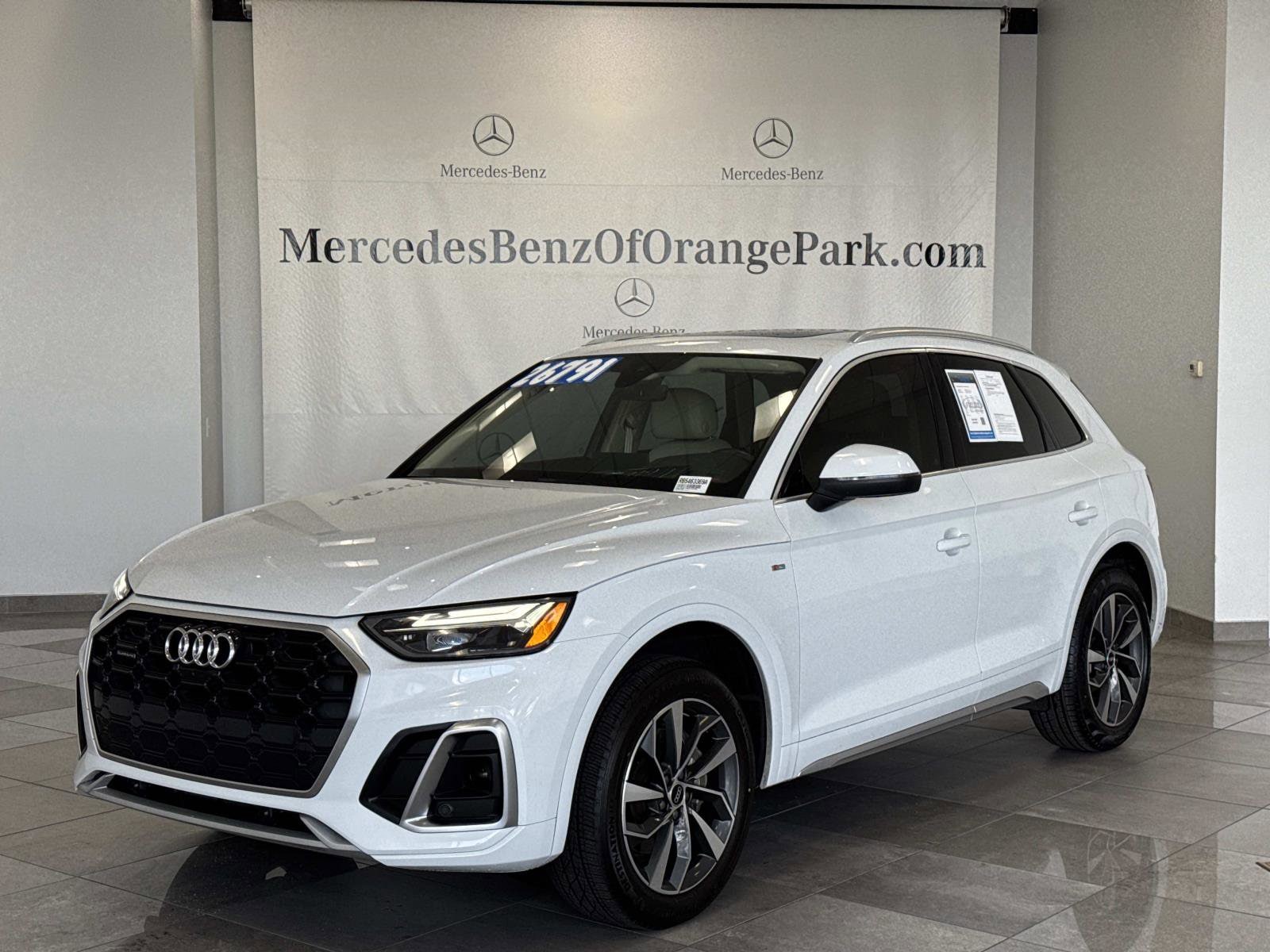 2022 Audi Q5 Premium Plus's photo