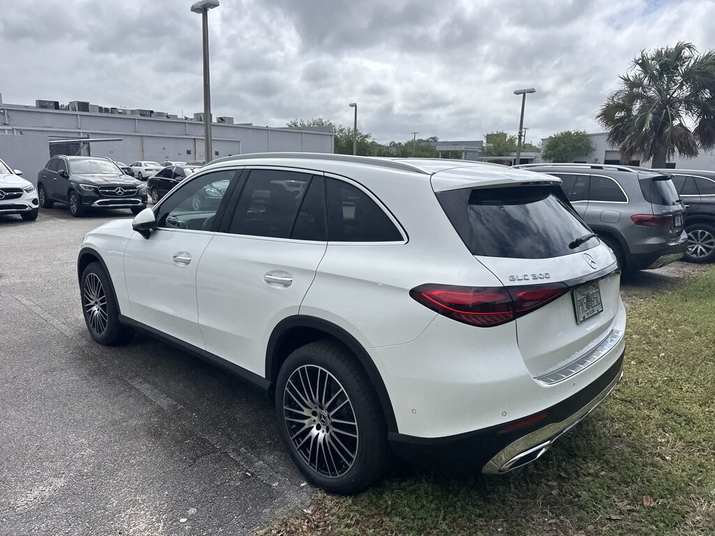 New 2026 Mercedes-Benz GLC 300 4MATIC SUV
