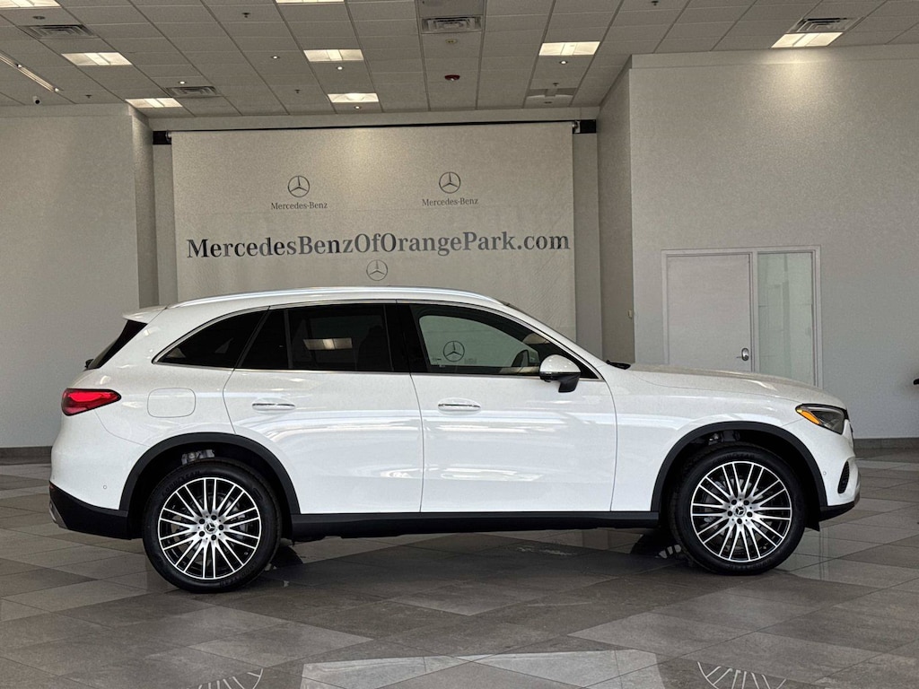 New 2026 Mercedes-Benz GLC 300 SUV