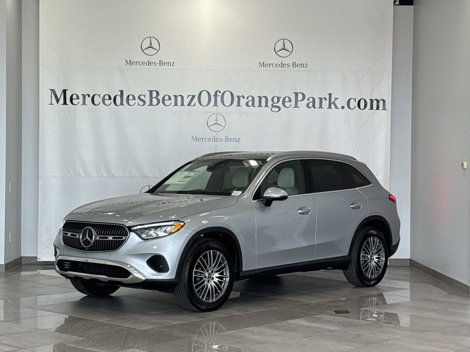 New 2027 Mercedes-Benz GLC 300 4MATIC SUV