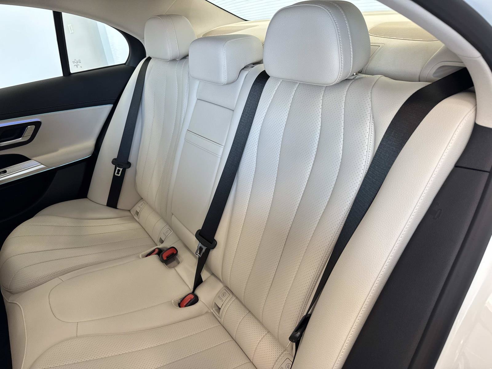 2026 Mercedes-Benz E-Class E350 - Photo 13
