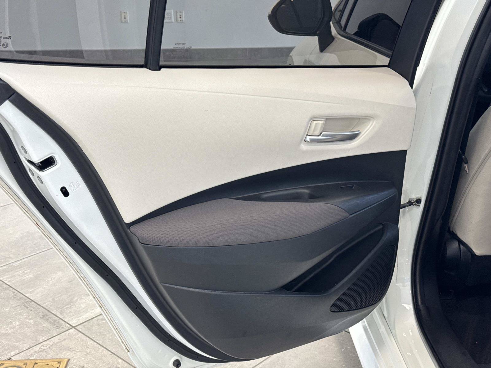 Used 2021 Toyota Corolla LE Sedan