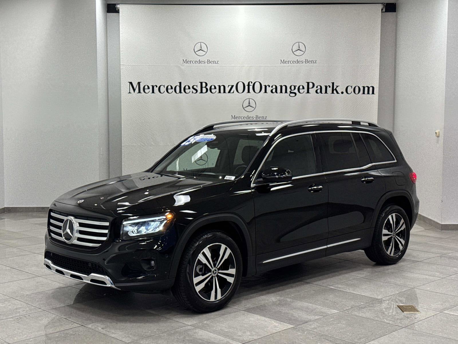 2025 Mercedes-Benz GLB Base's photo