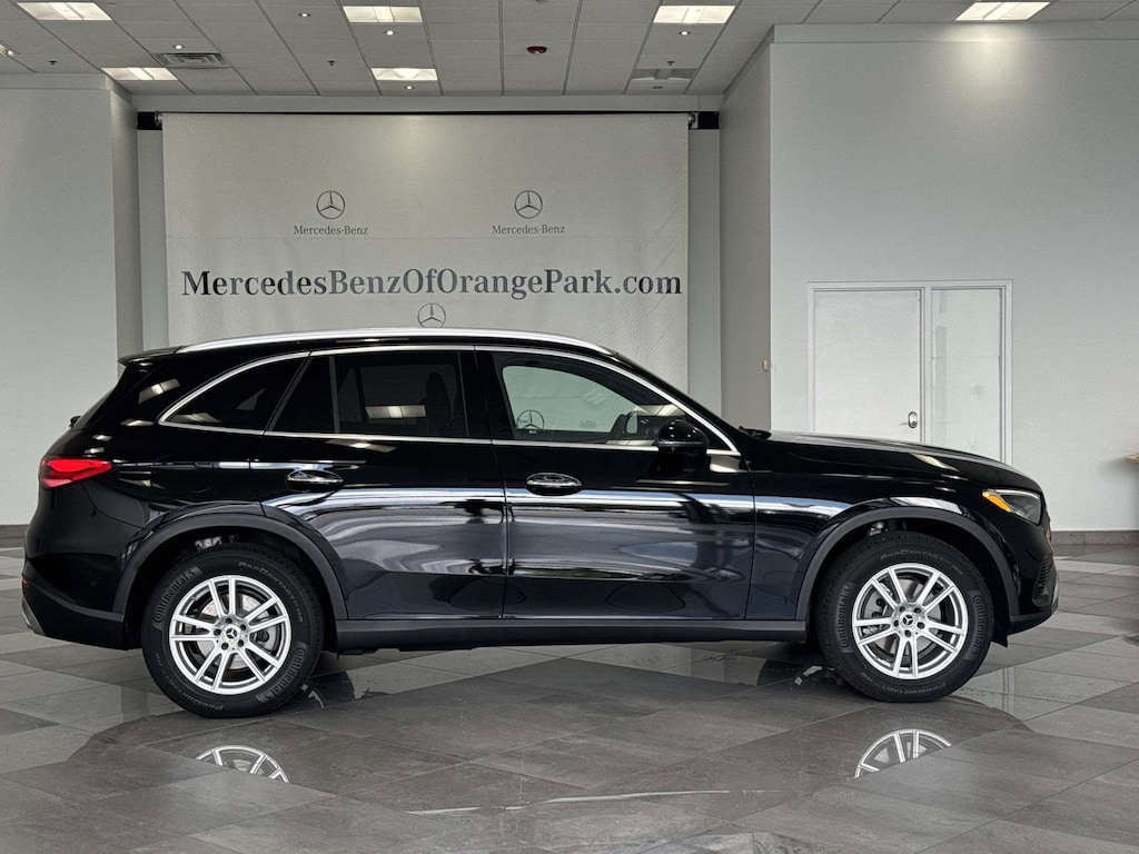 New 2026 Mercedes-Benz GLC 300 SUV