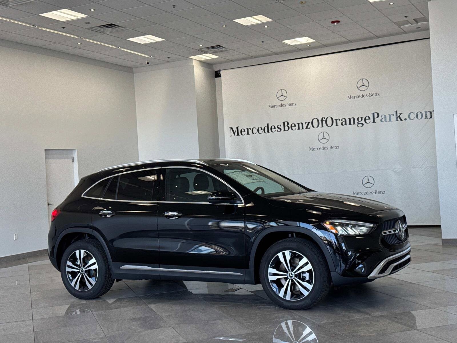 2025 Mercedes Benz GLA 250 photo 2