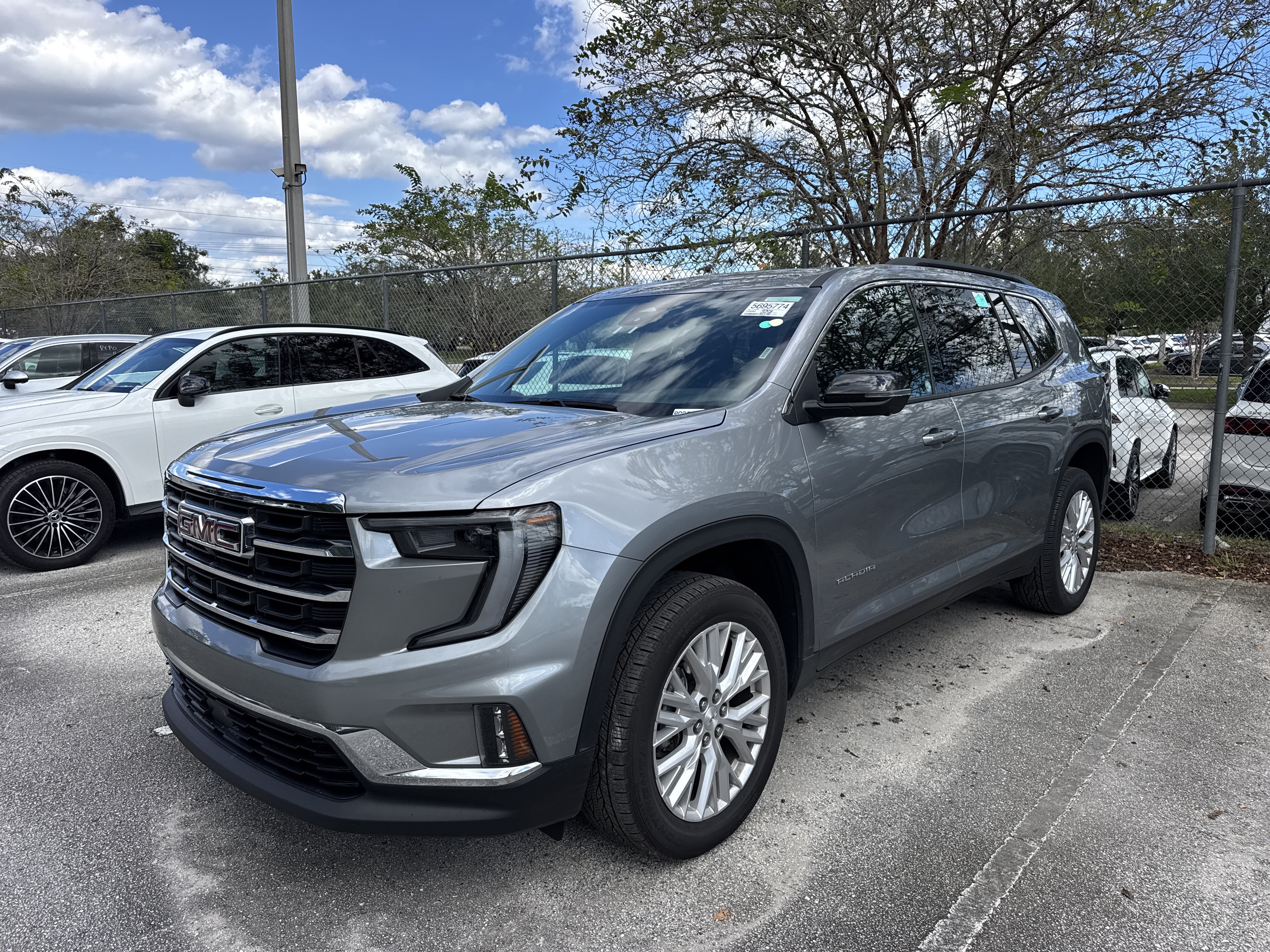 2026 GMC Acadia