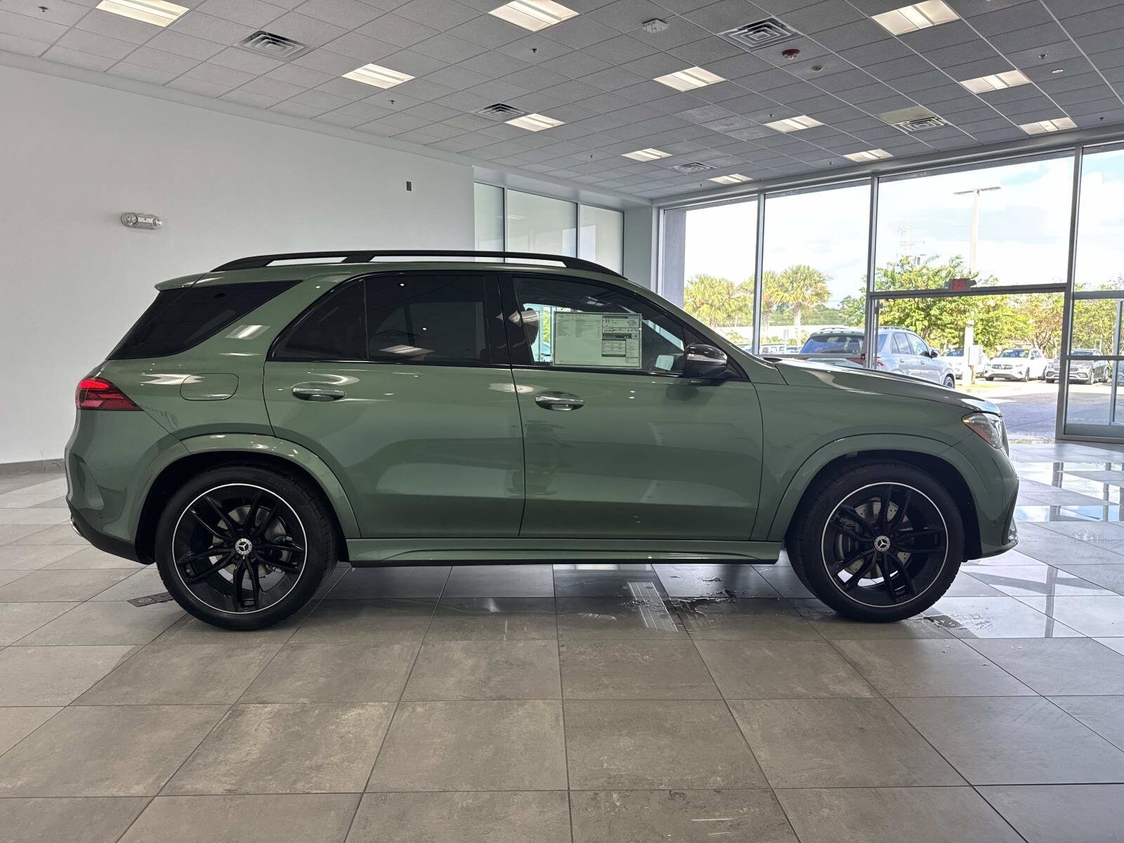 2026 Mercedes Benz GLE 450 4MATIC photo 4